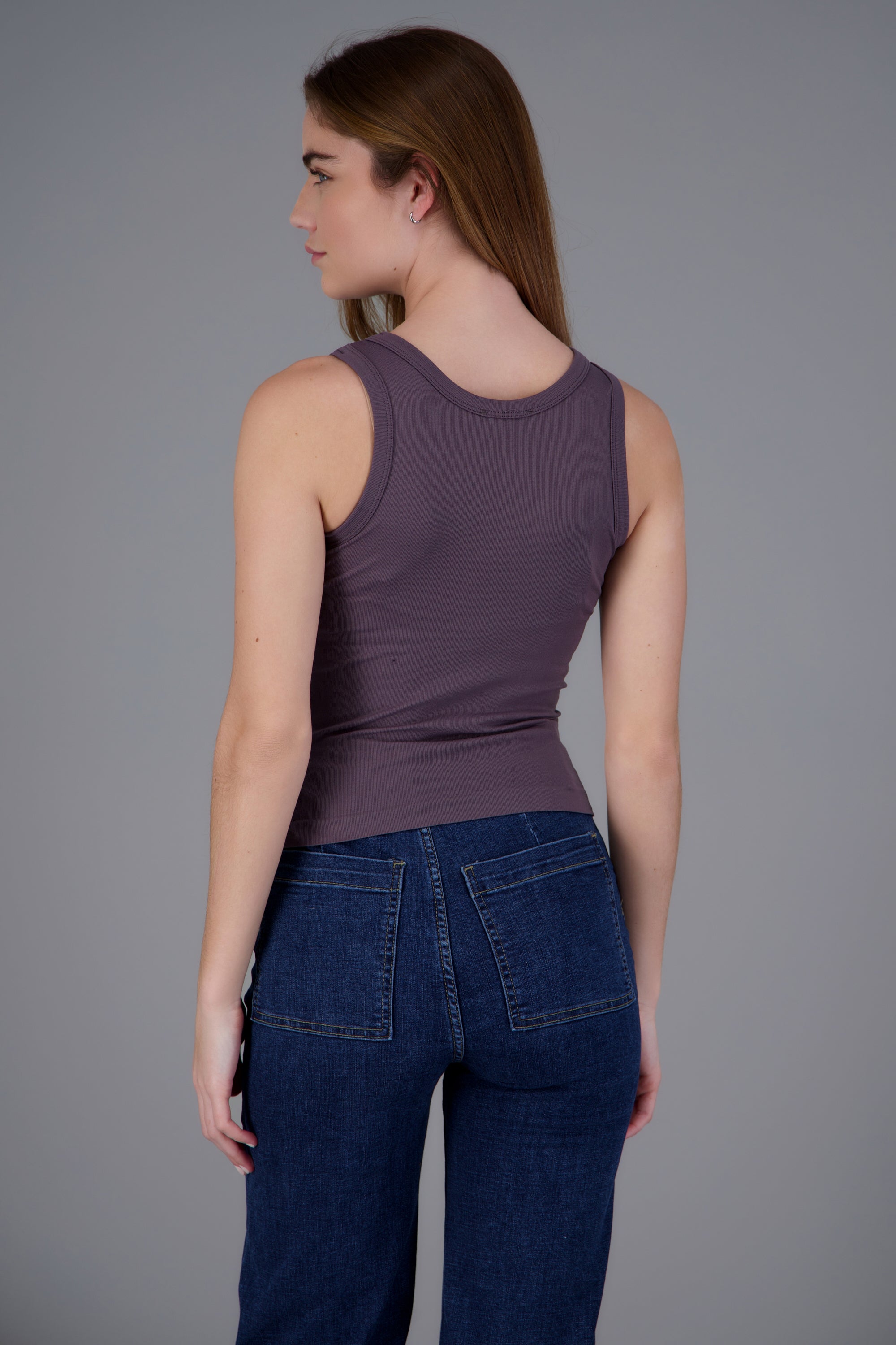 Top sin mangas basica GRIS