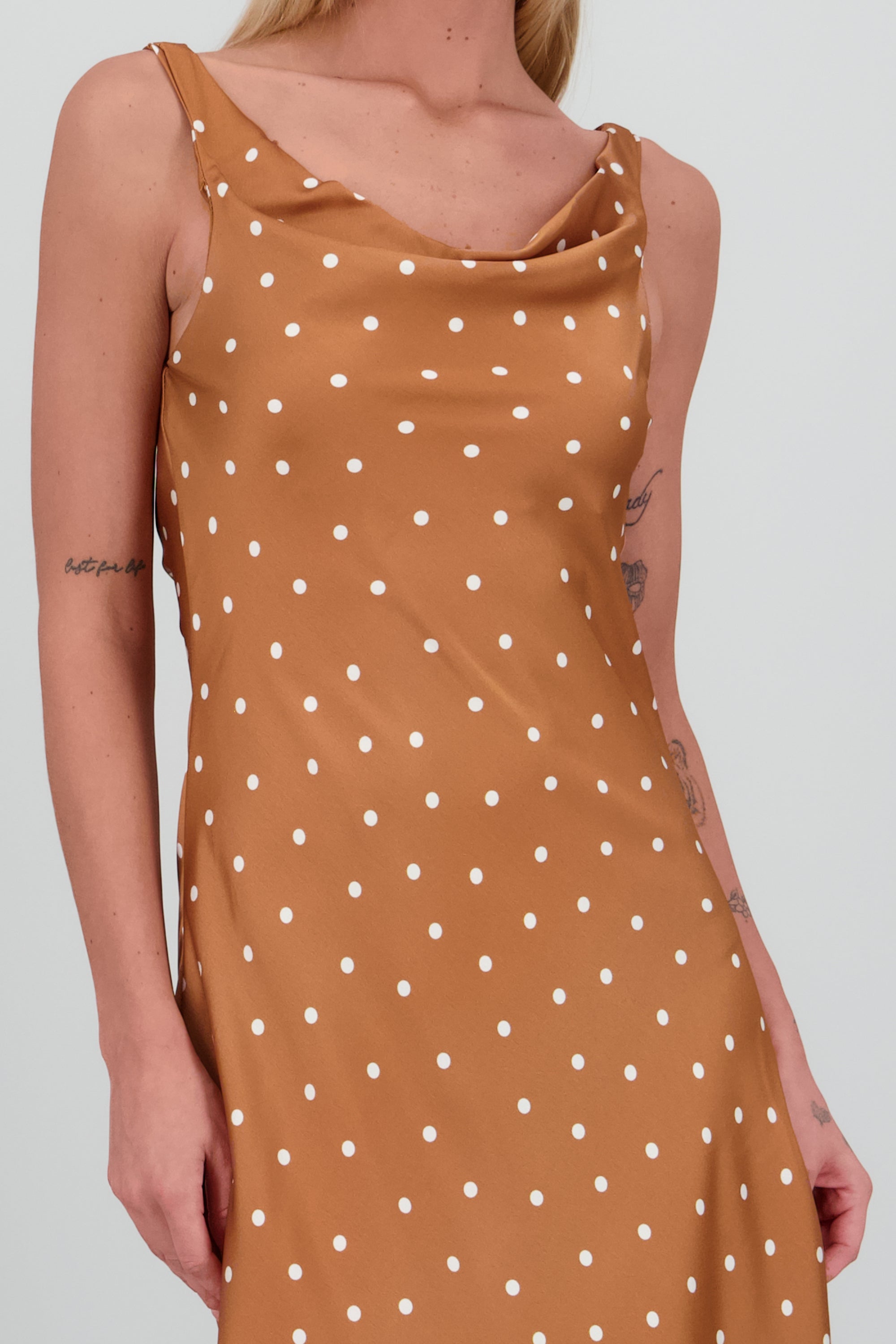Vestido polka drapeado NARANJA COMBO