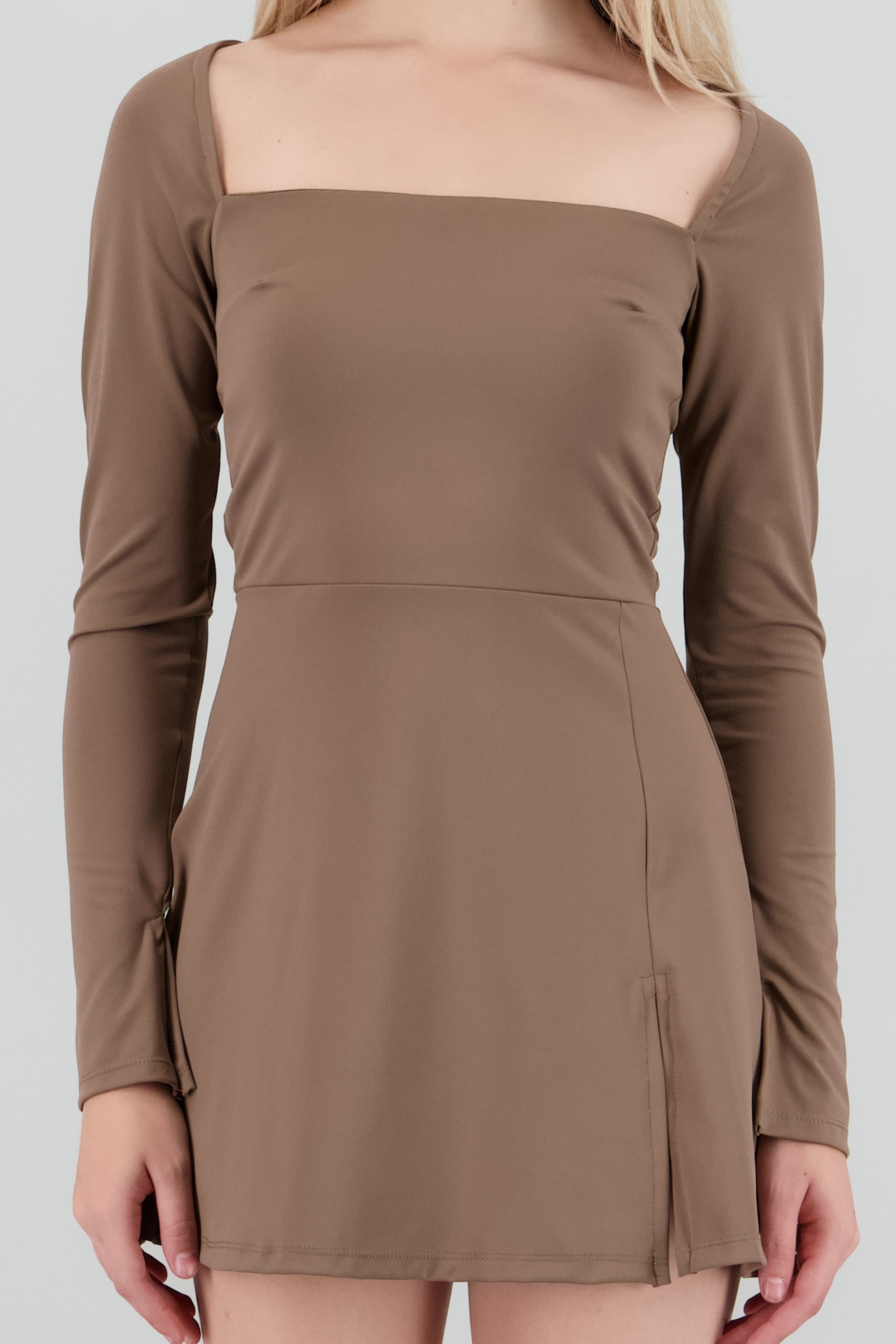 Vestido mini manga larga cuello cuadrado TAUPE