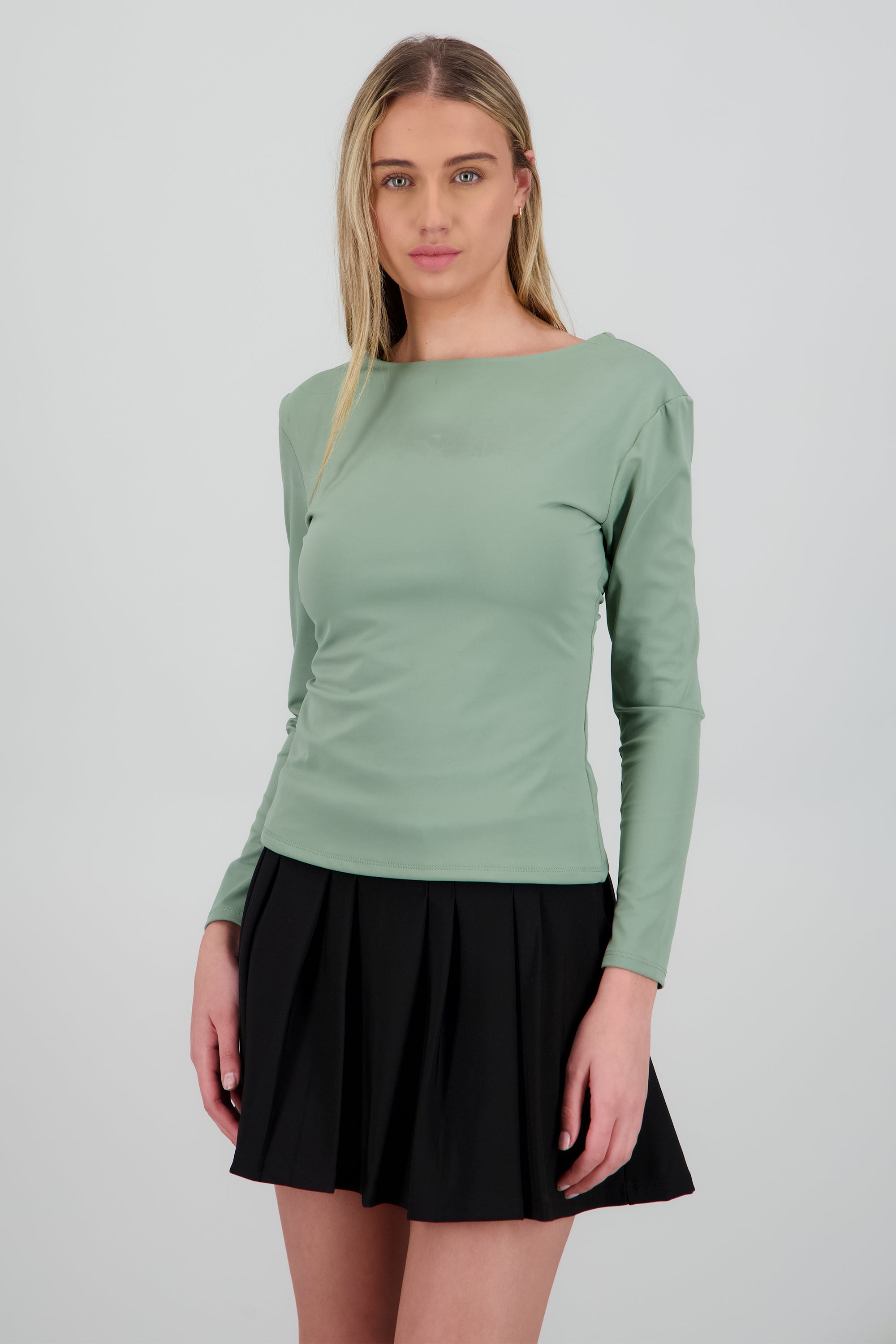 Top manga larga escote espalda SAGE