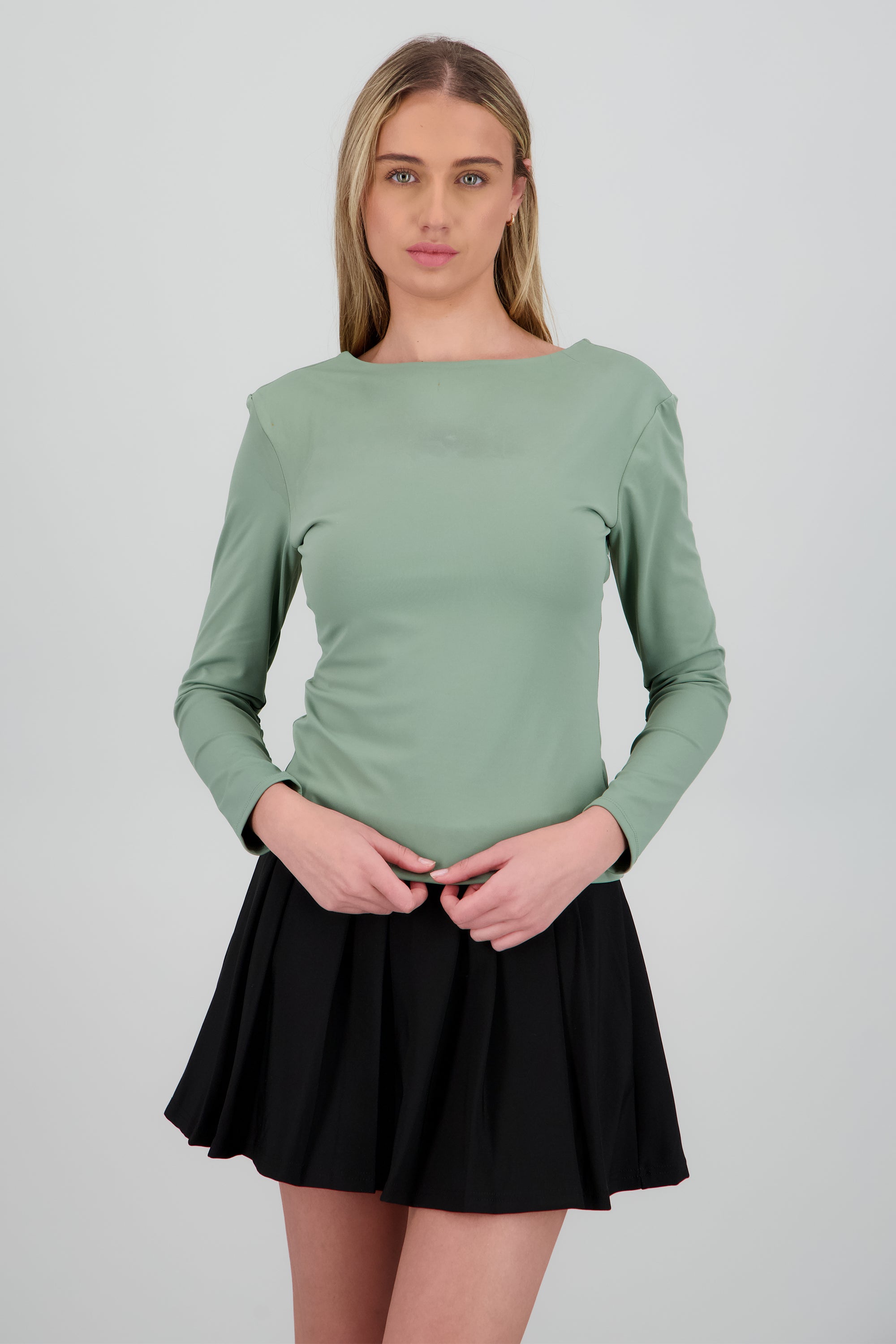 Top manga larga escote espalda SAGE