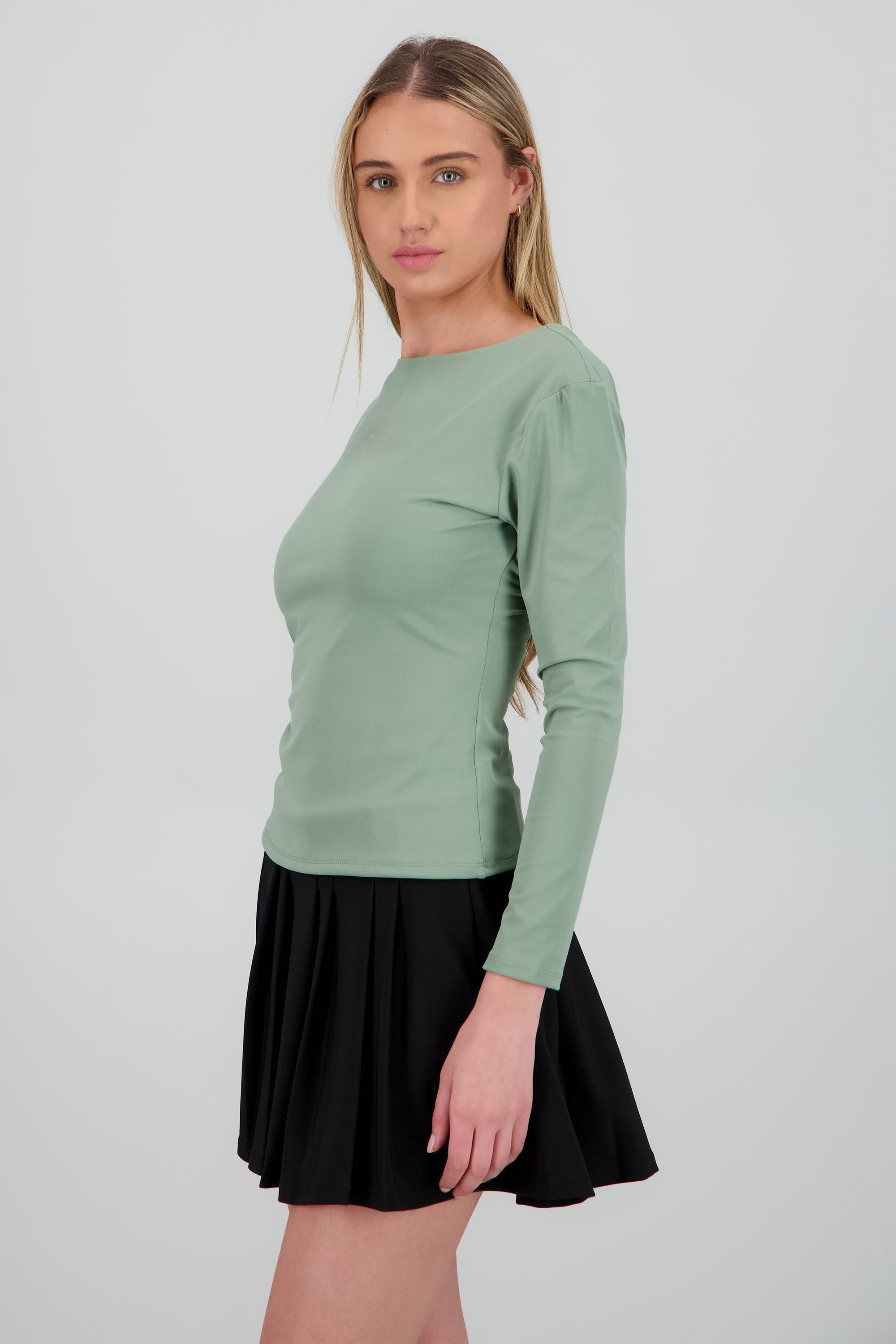 Top manga larga escote espalda SAGE