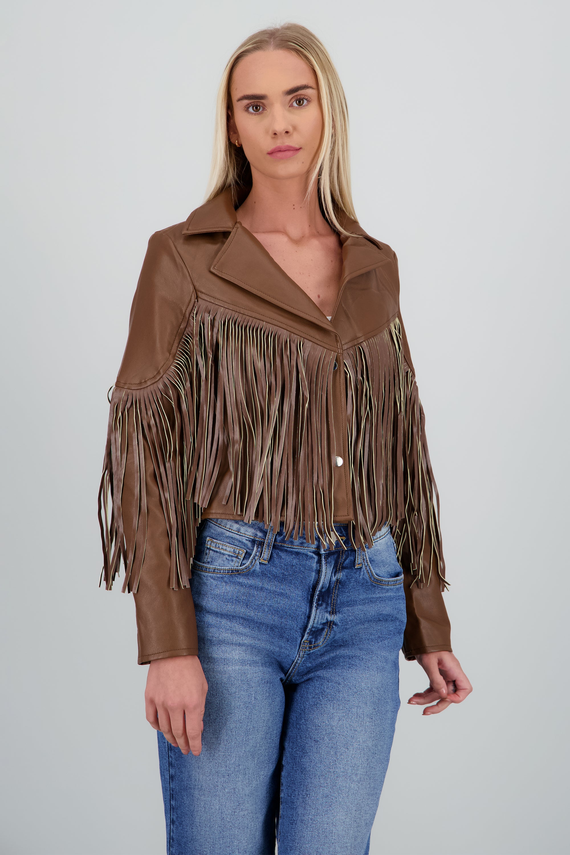 Chamarra fringe PU CAFE