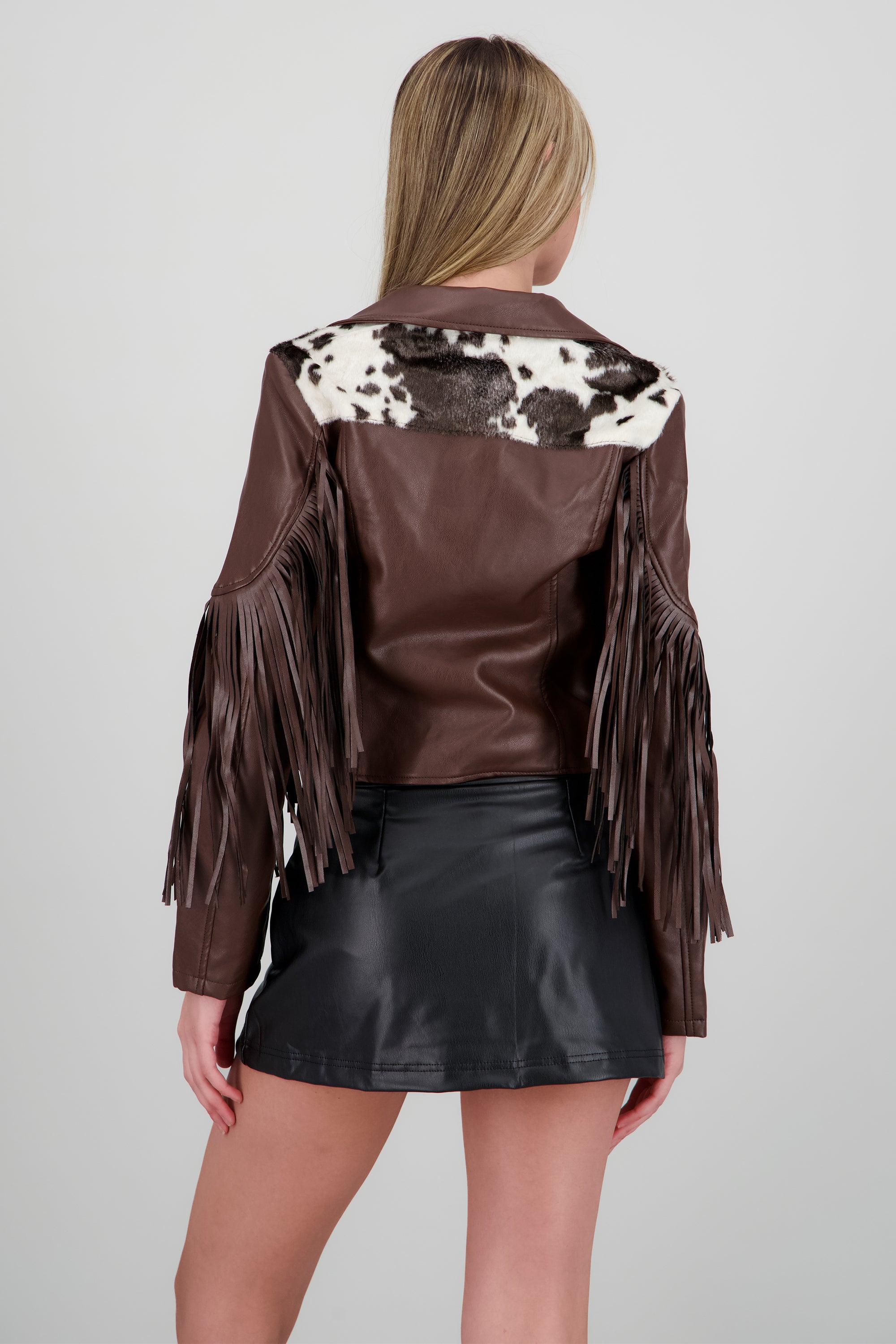 Chamarra detalle fringe con animal print CAFE