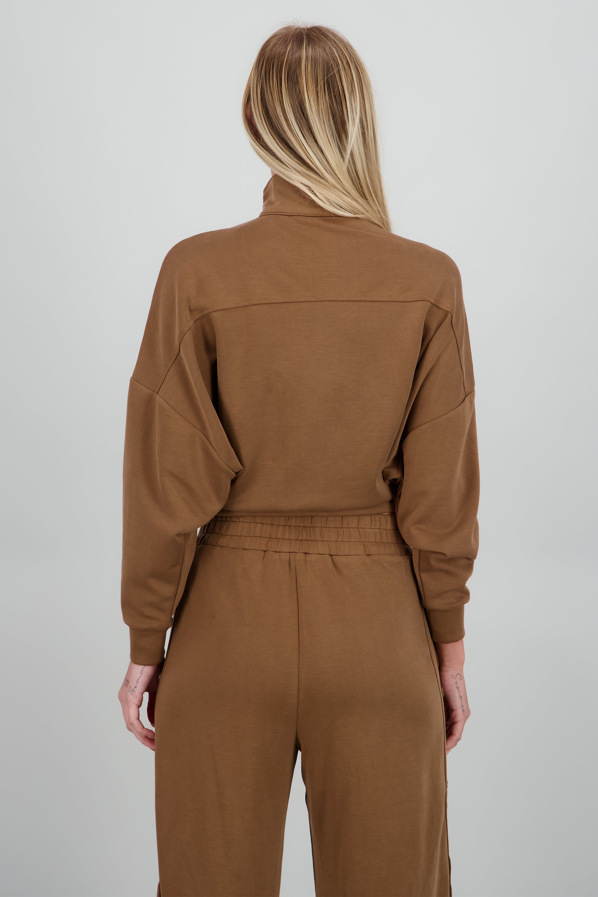 Sudadera con cierre y botones CAMELLO