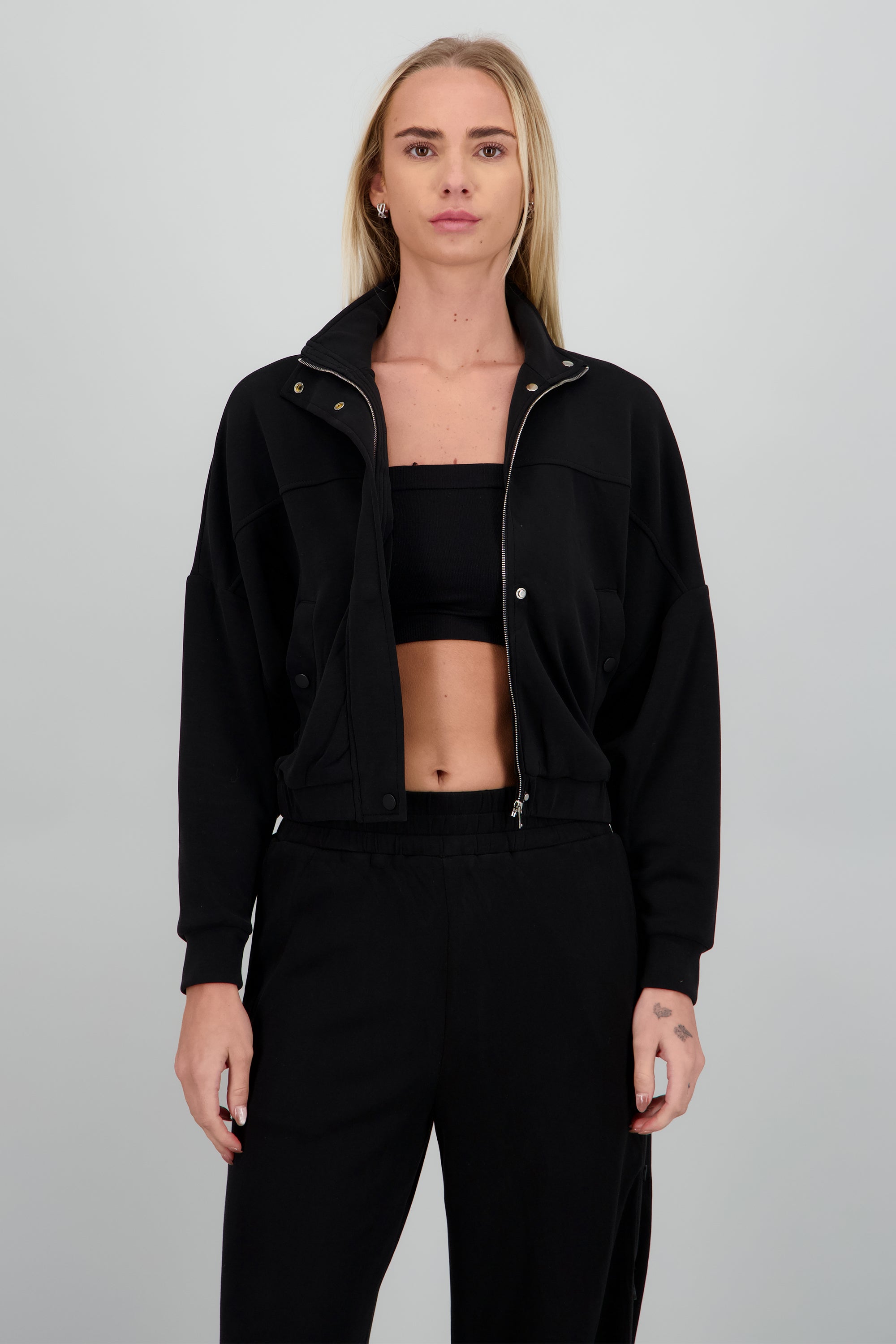 Sudadera con cierre y botones NEGRO