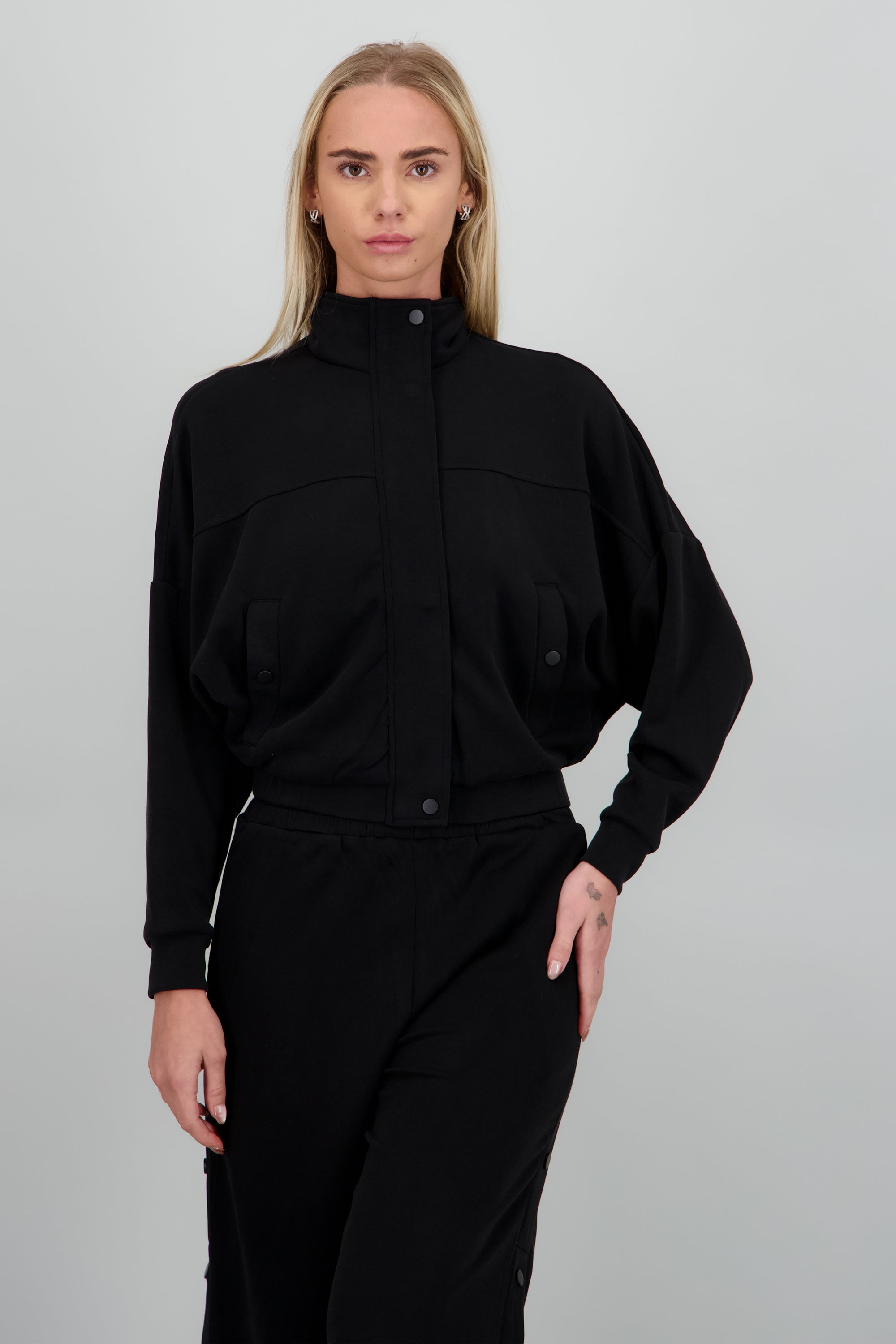 Sudadera con cierre y botones NEGRO