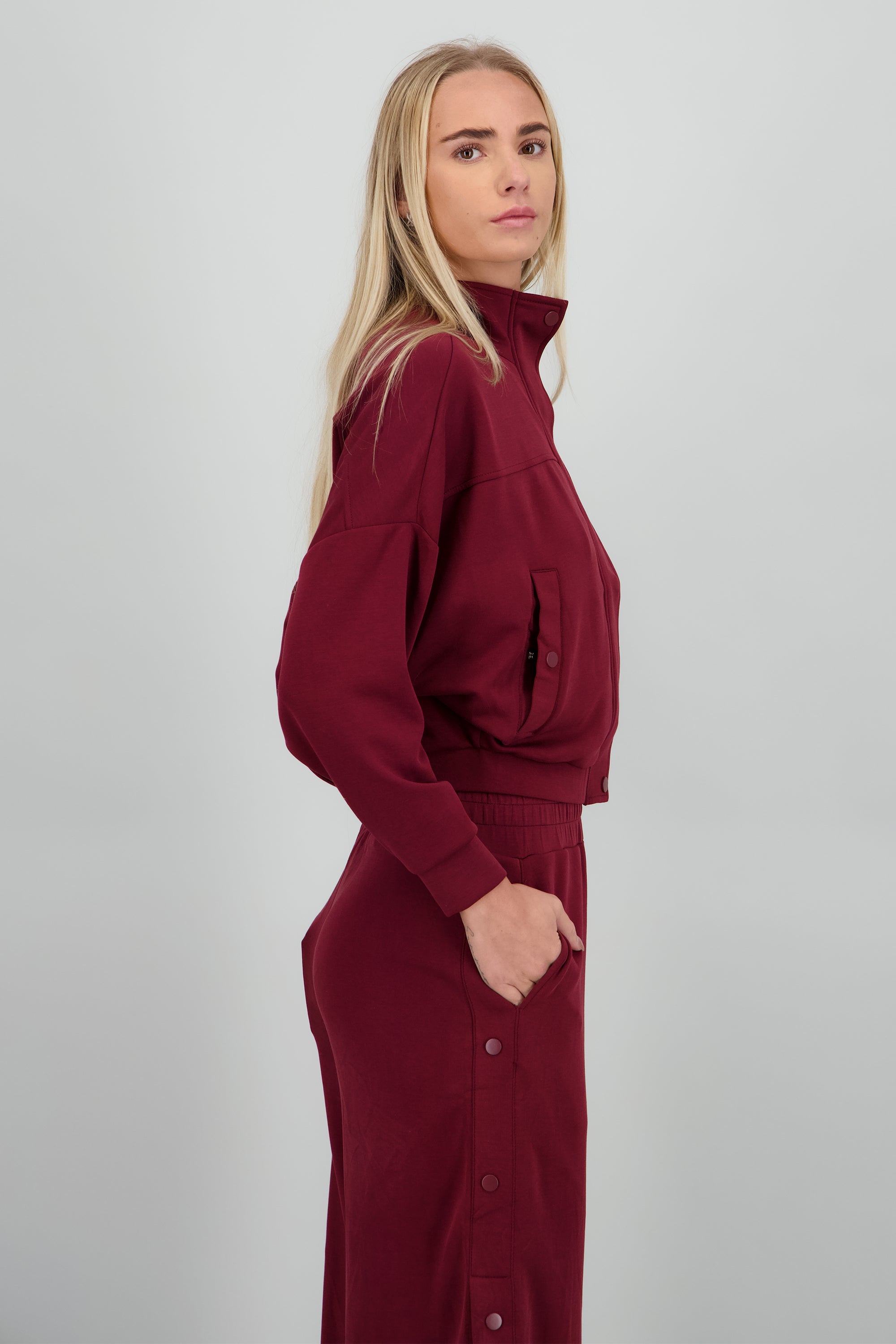 Sudadera con cierre y botones VINO