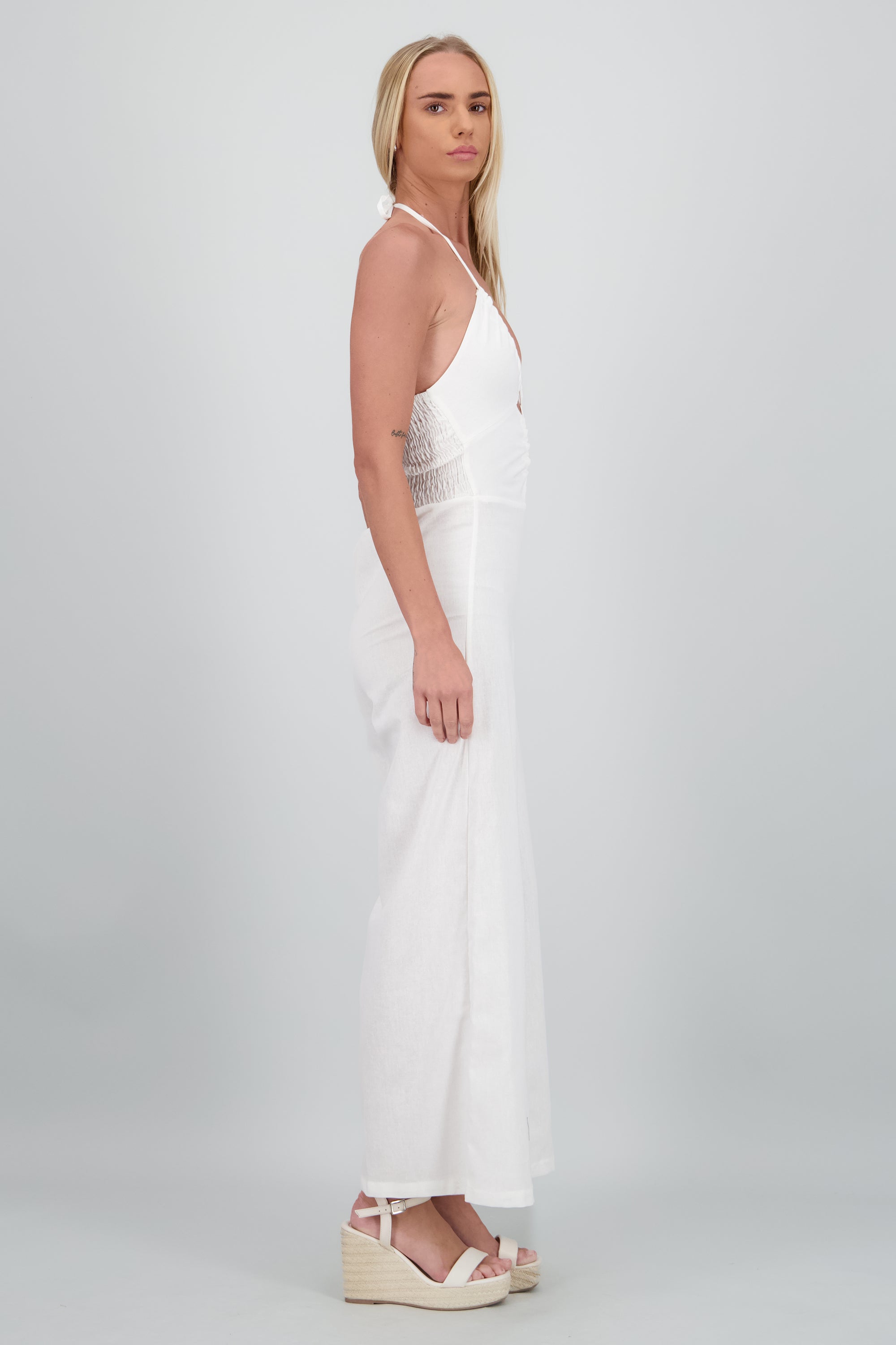 Jumpsuit cut out pierna amplia BLANCO