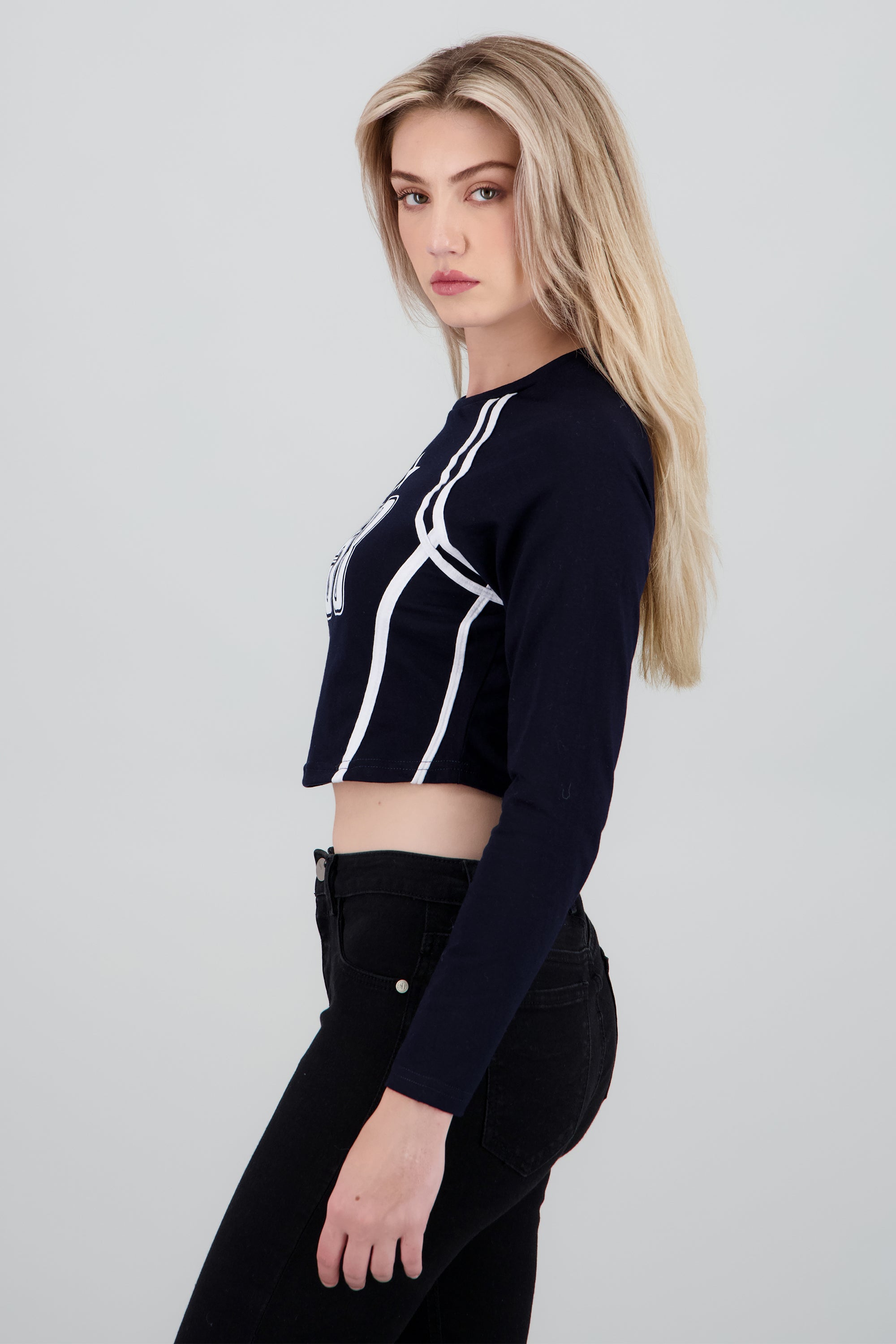 Top numeros detalle contraste lineas MARINO COMBO