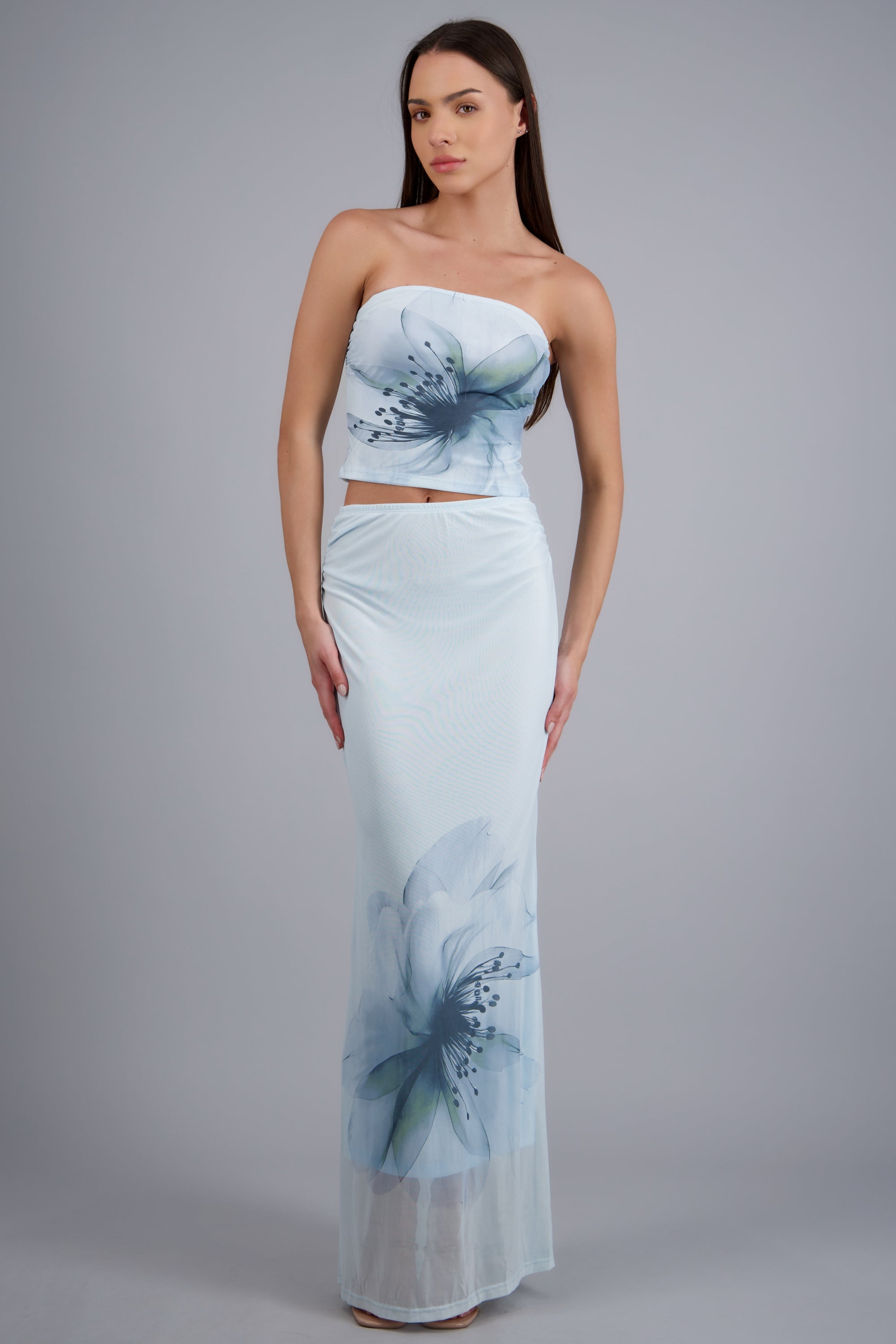 Falda midi mesh estampado flor AZUL PASTEL