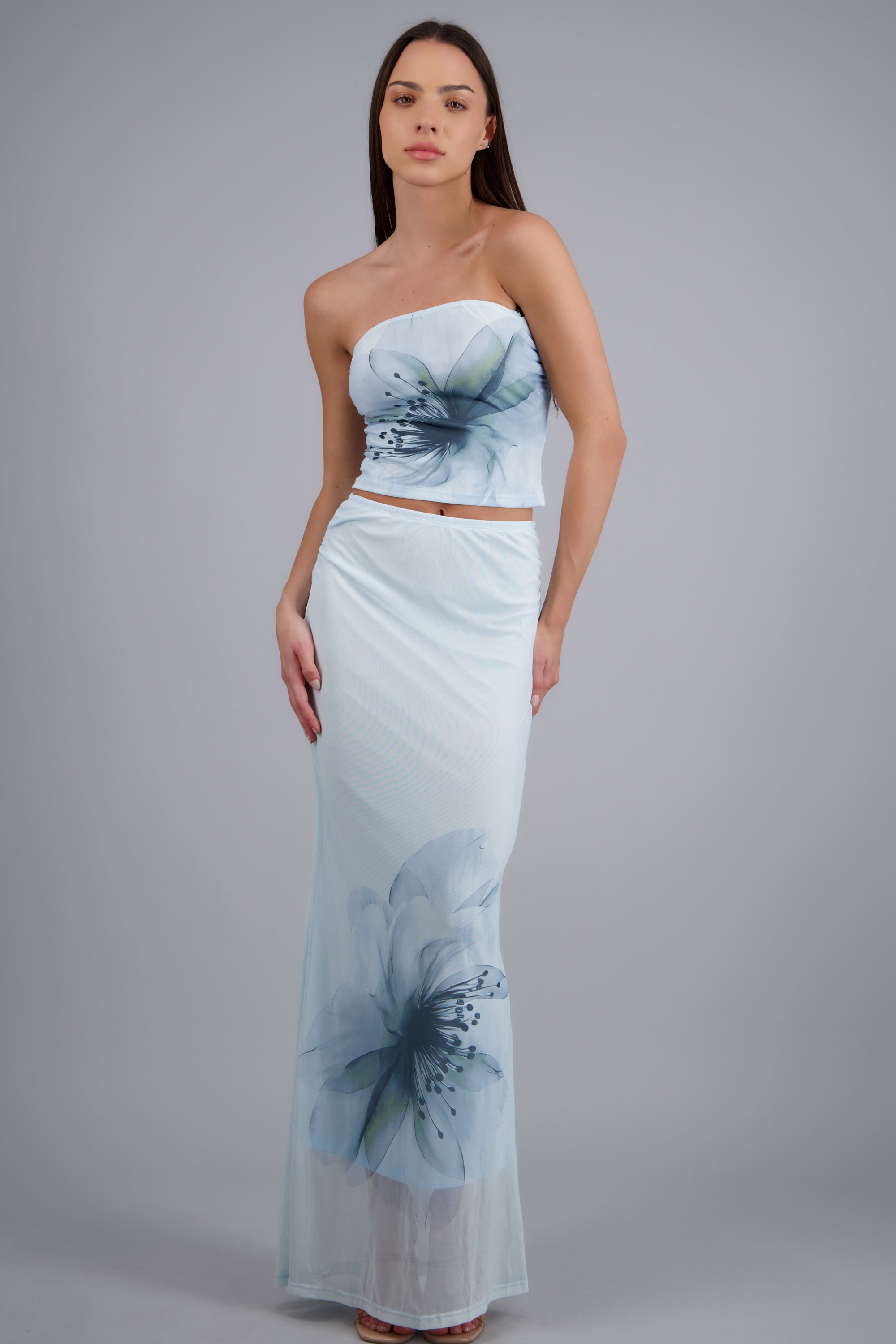 Falda midi mesh estampado flor AZUL PASTEL