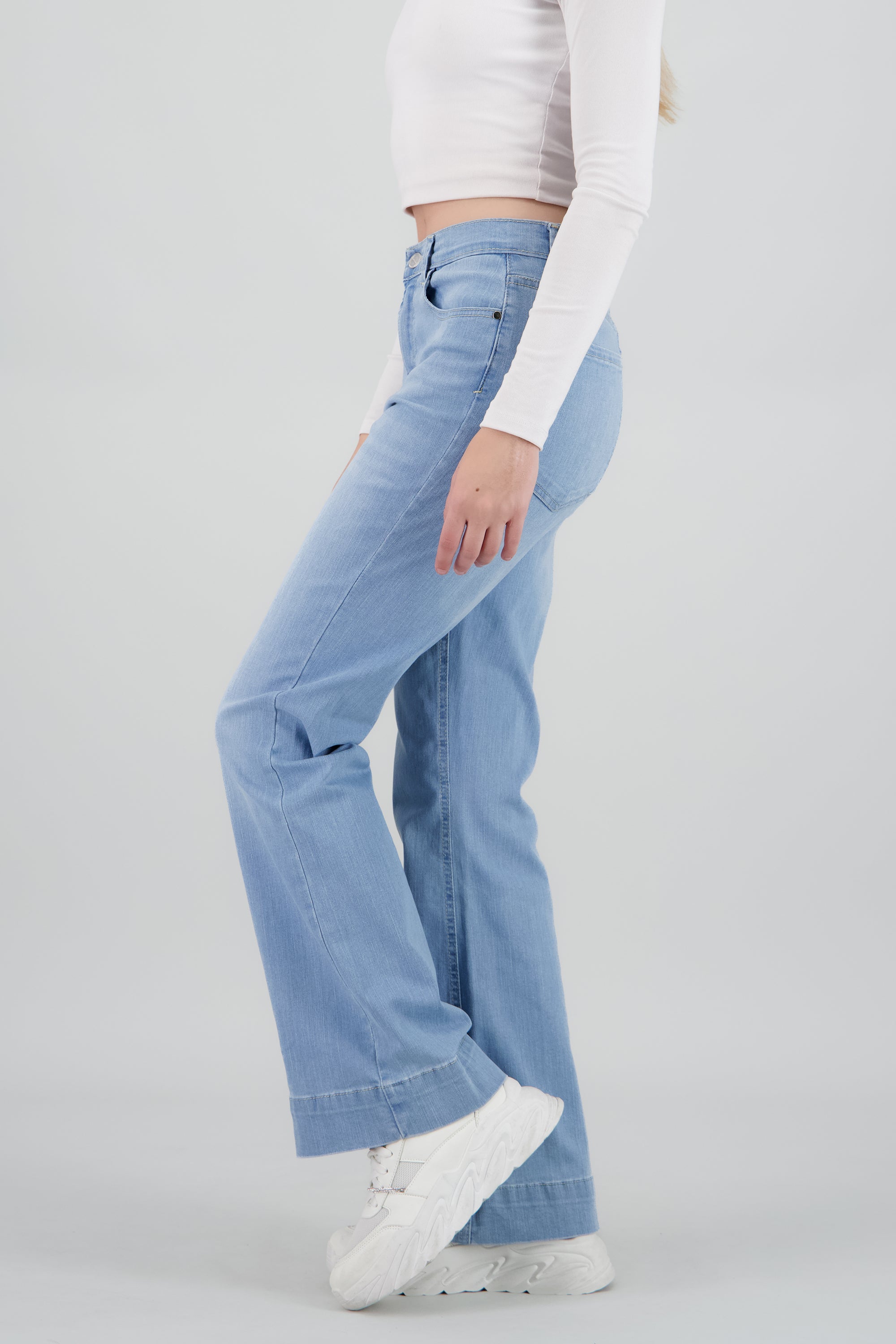Jeans flare dobladillo ancho LIGHT WASH