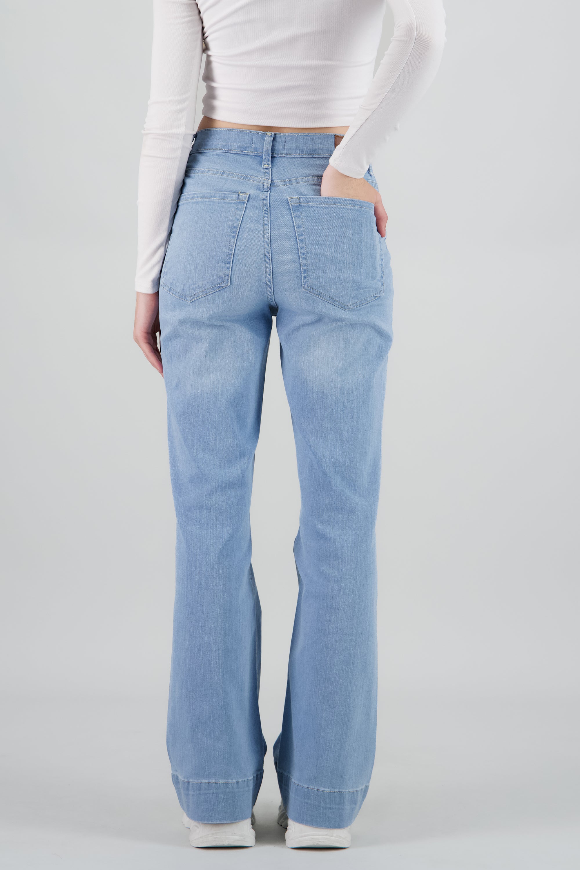 Jeans flare dobladillo ancho LIGHT WASH