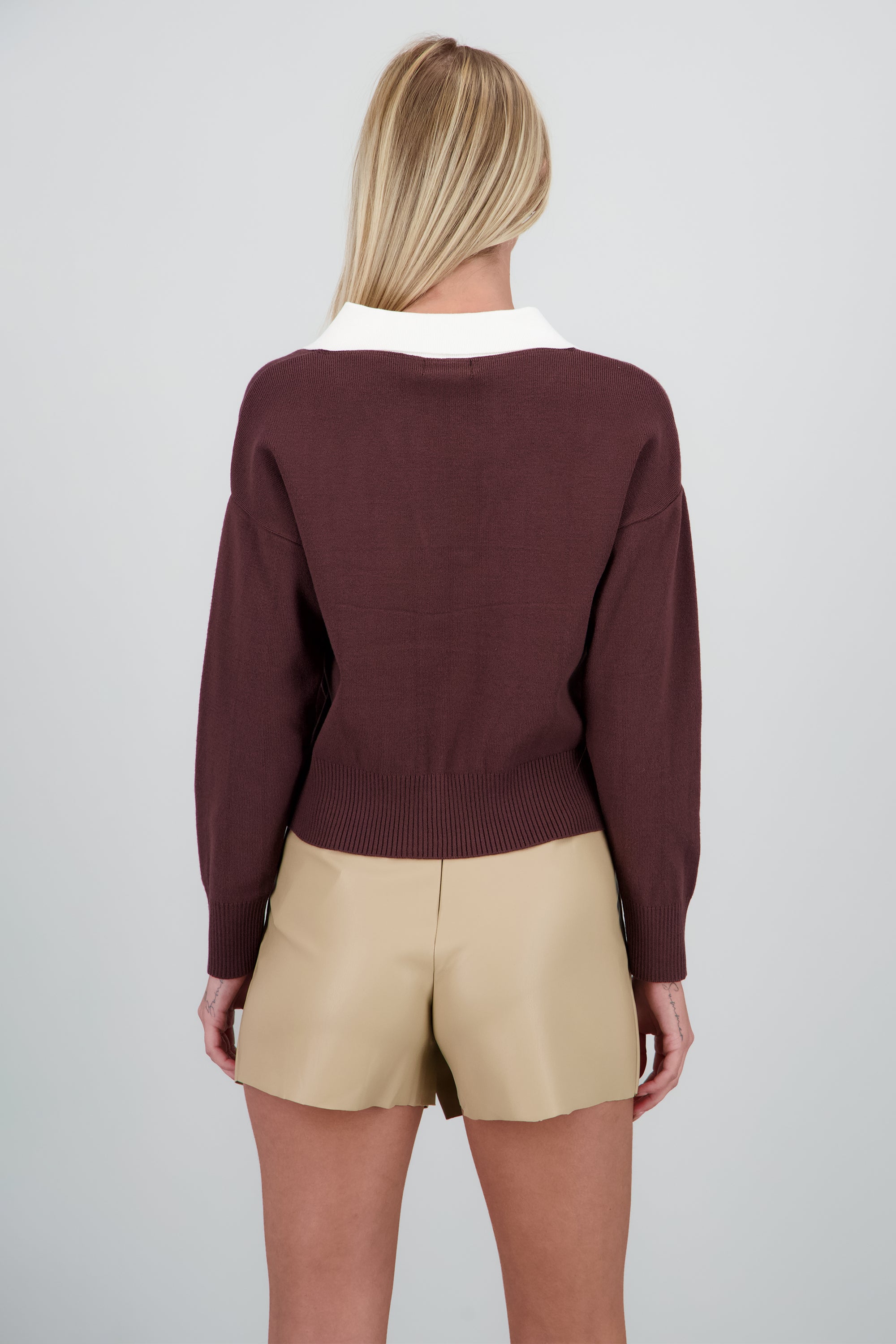 Sueter manga larga cuello polo tejido CAFE COMBO