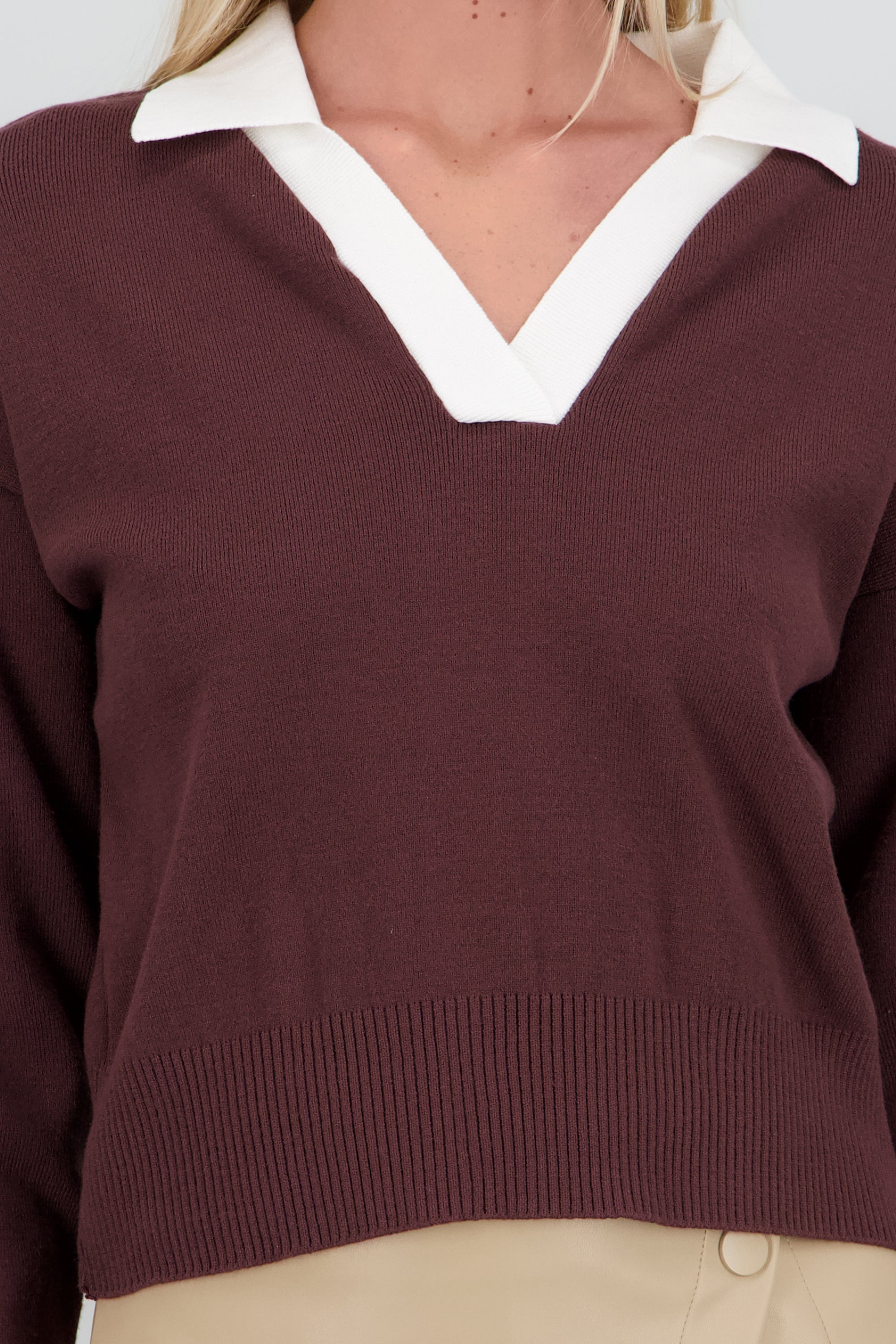 Sueter manga larga cuello polo tejido CAFE COMBO