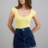 YELLOW