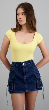 YELLOW
