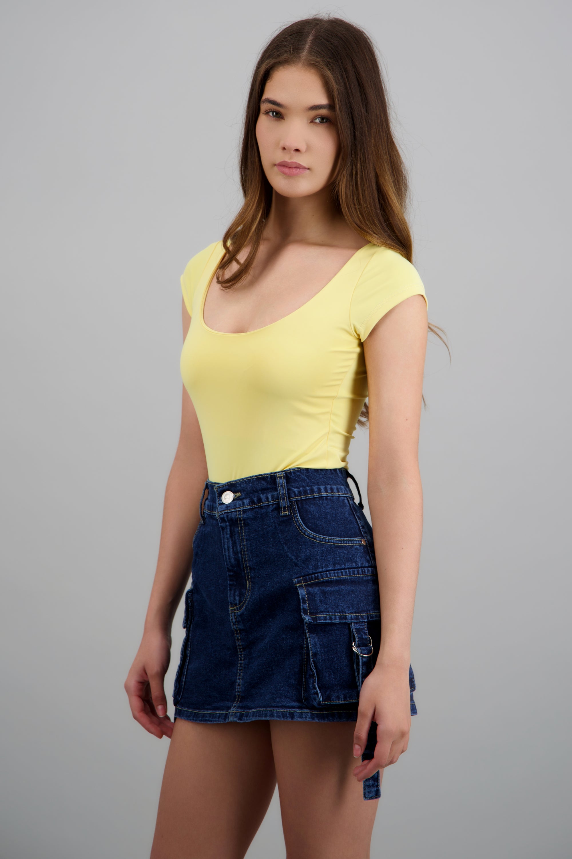 Bodysuit escote redondo manga corta liso AMARILLO