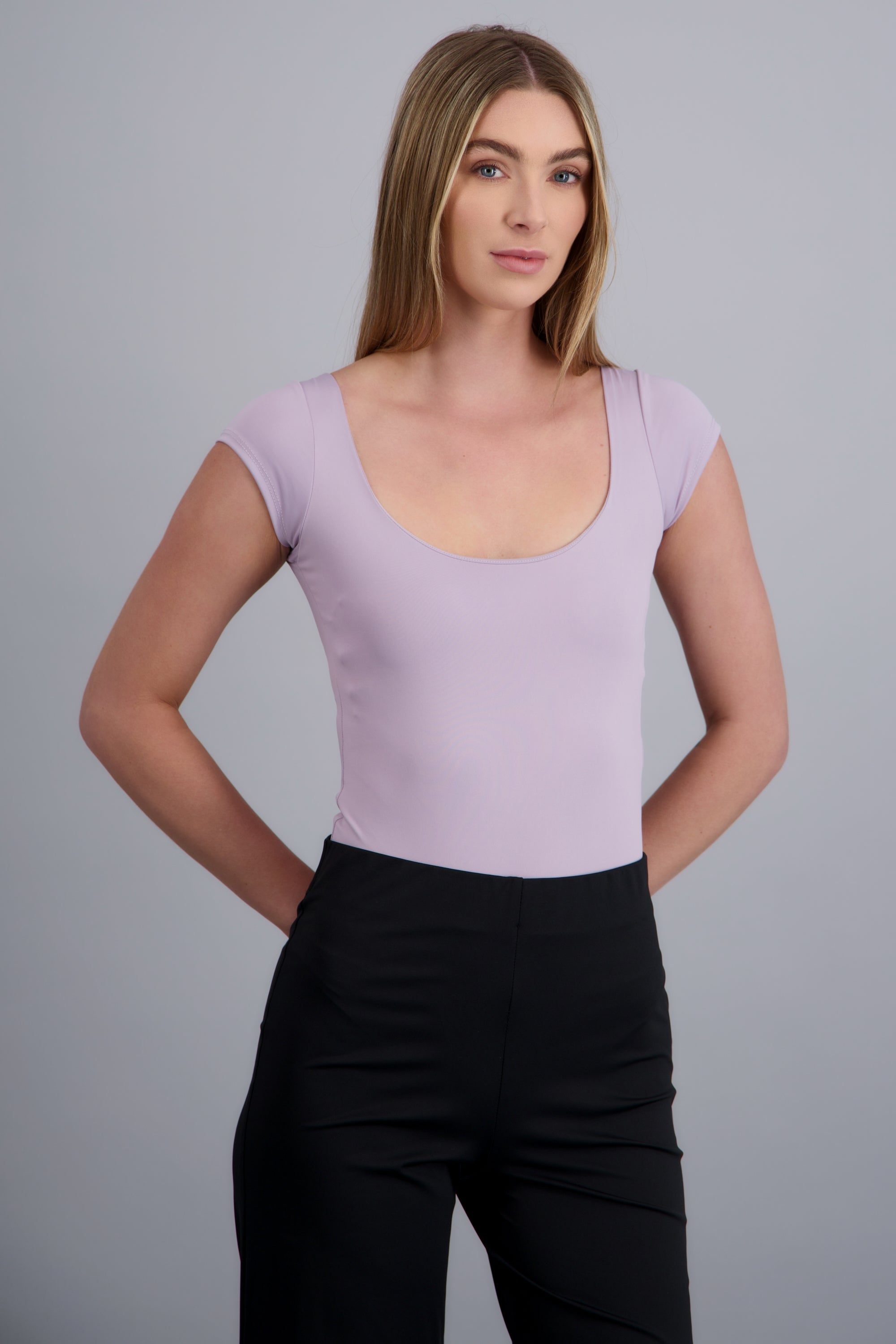 Bodysuit escote redondo manga corta liso LILA