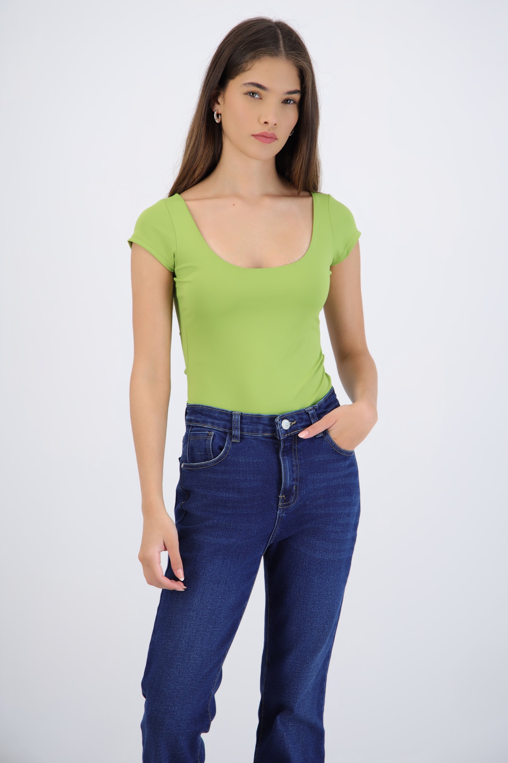 Bodysuit escote redondo manga corta liso