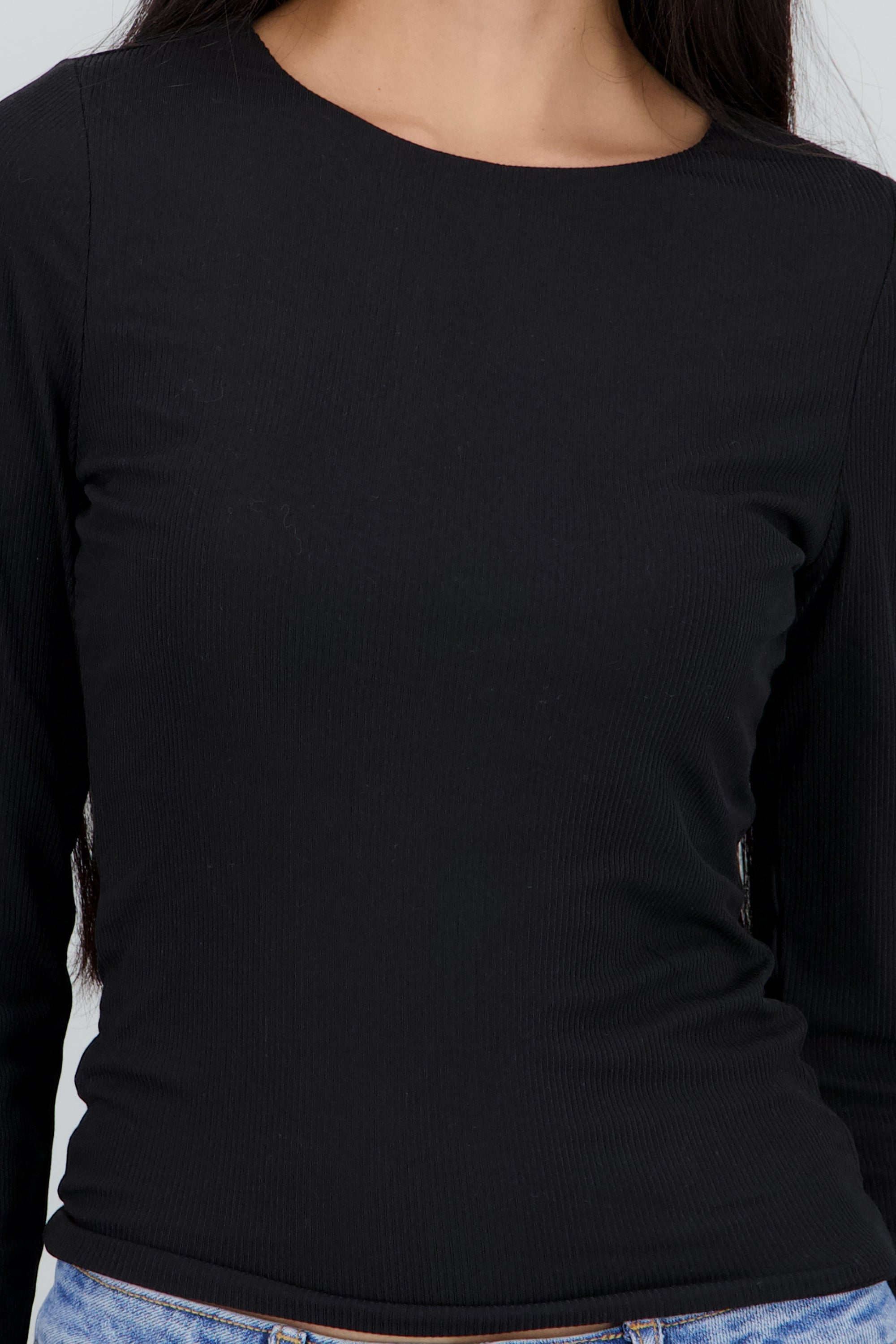 Top escote redondo manga larga NEGRO