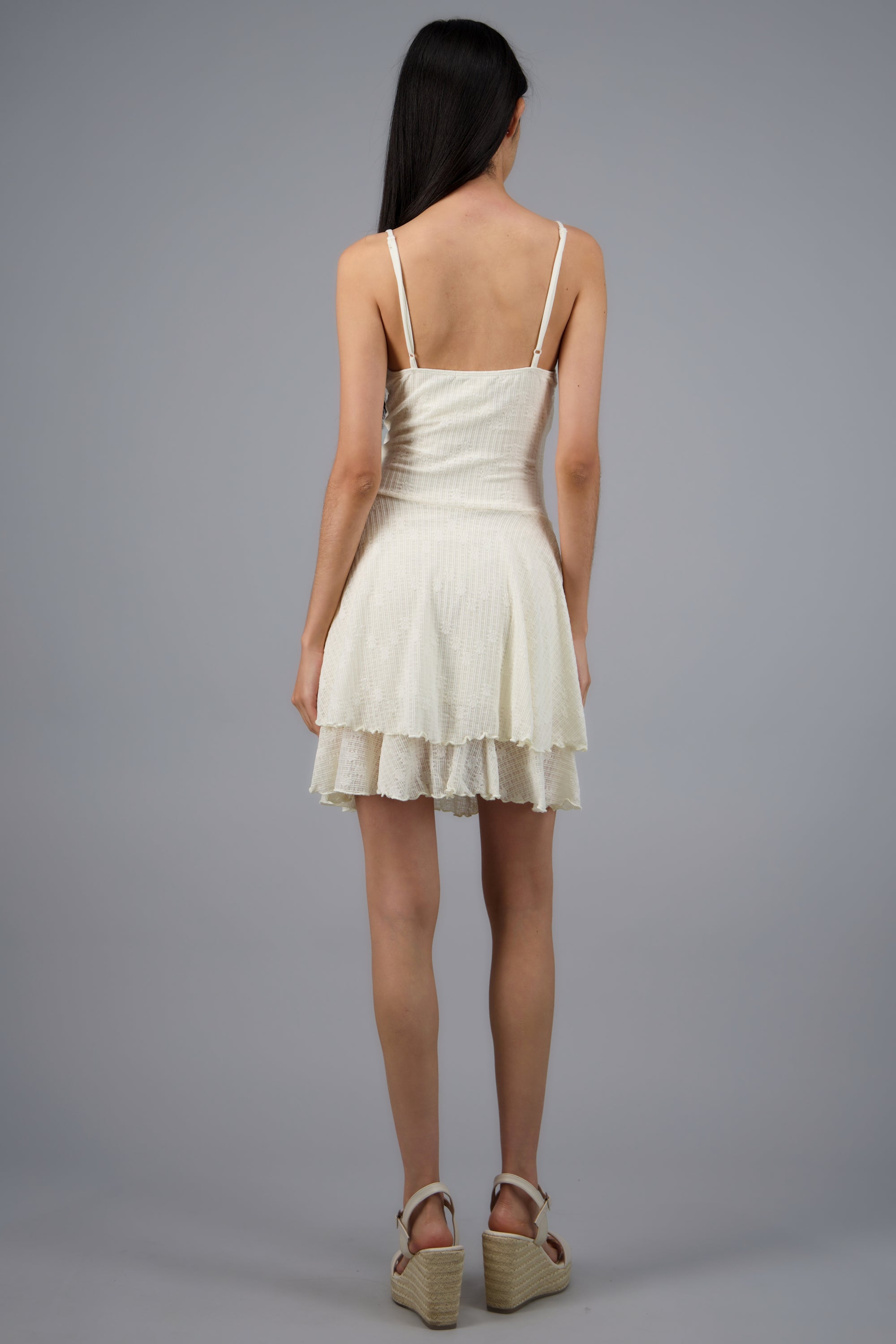 Vestido mini olanes encaje CREMA