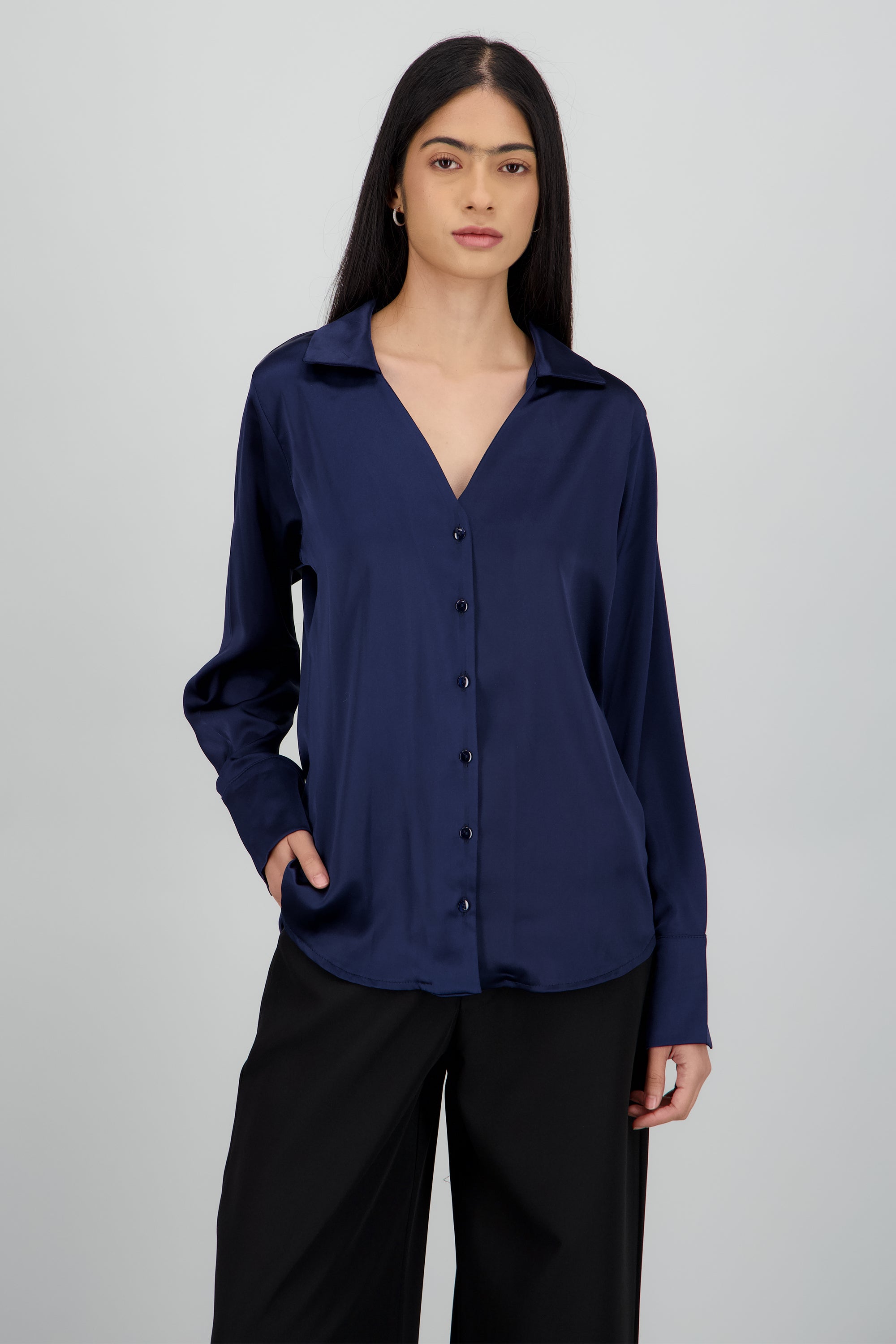 Camisa satin con escote v MARINO