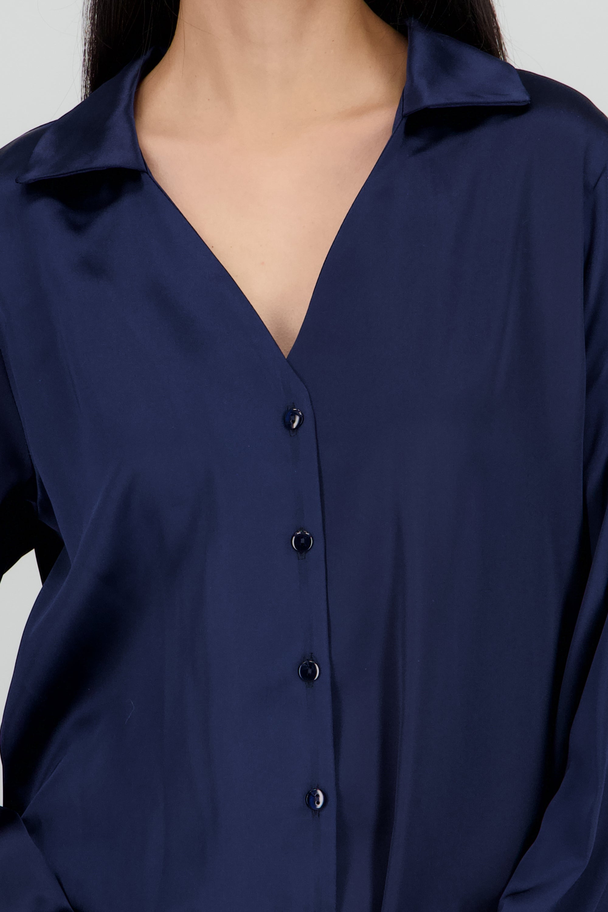 Camisa satin con escote v MARINO
