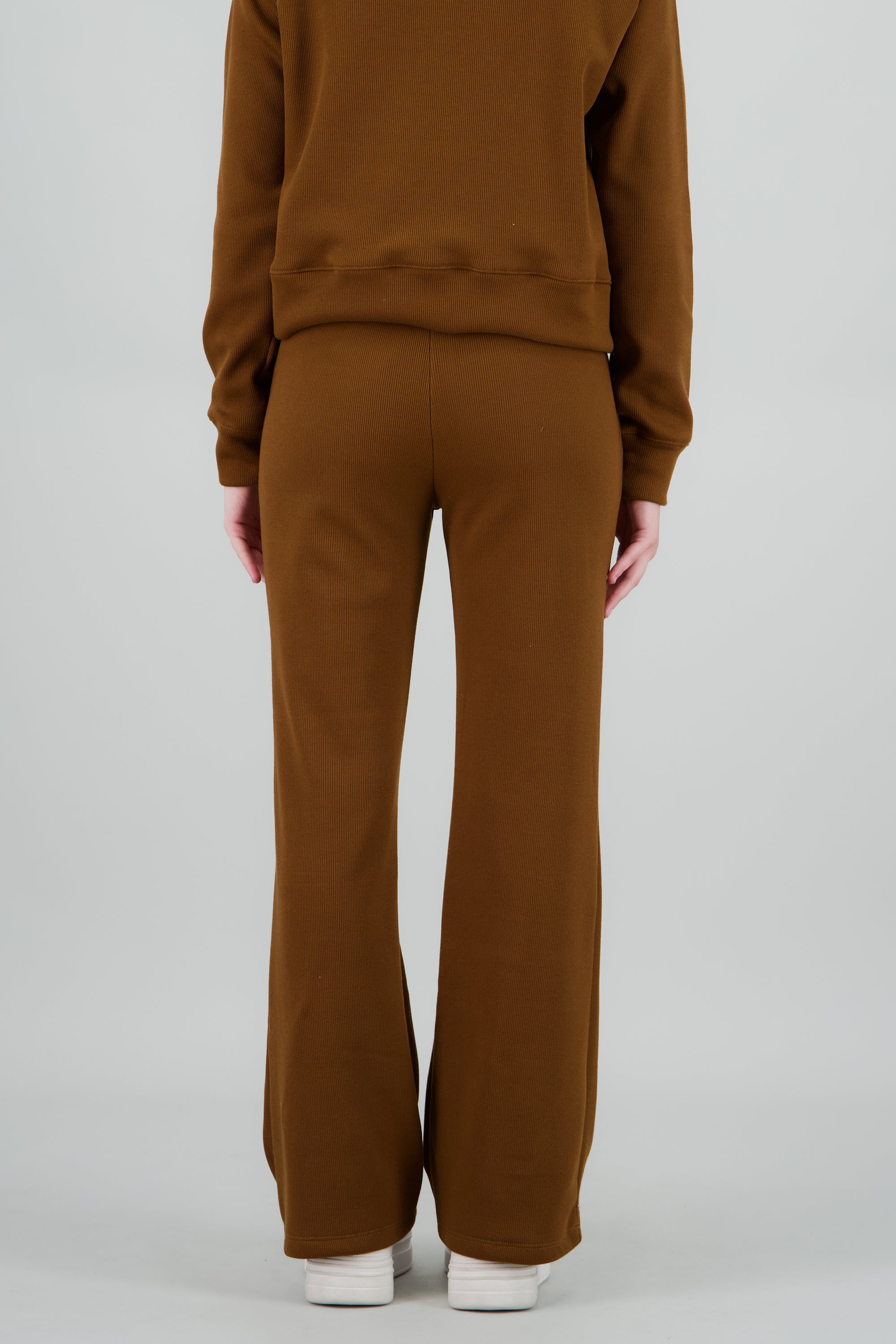 Pants resorte detalle flece CAMELLO