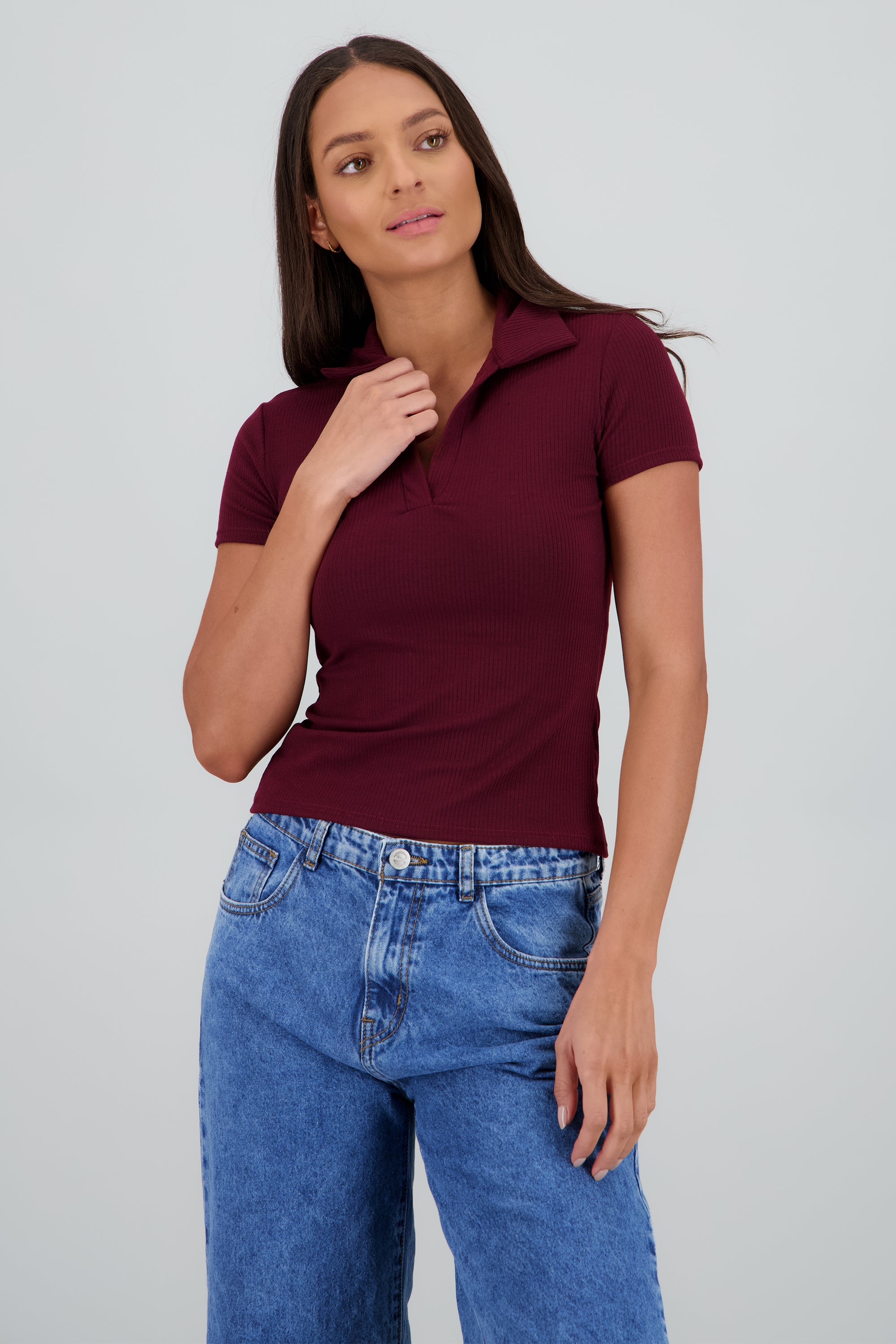 Playera cuello polo manga corta VINO