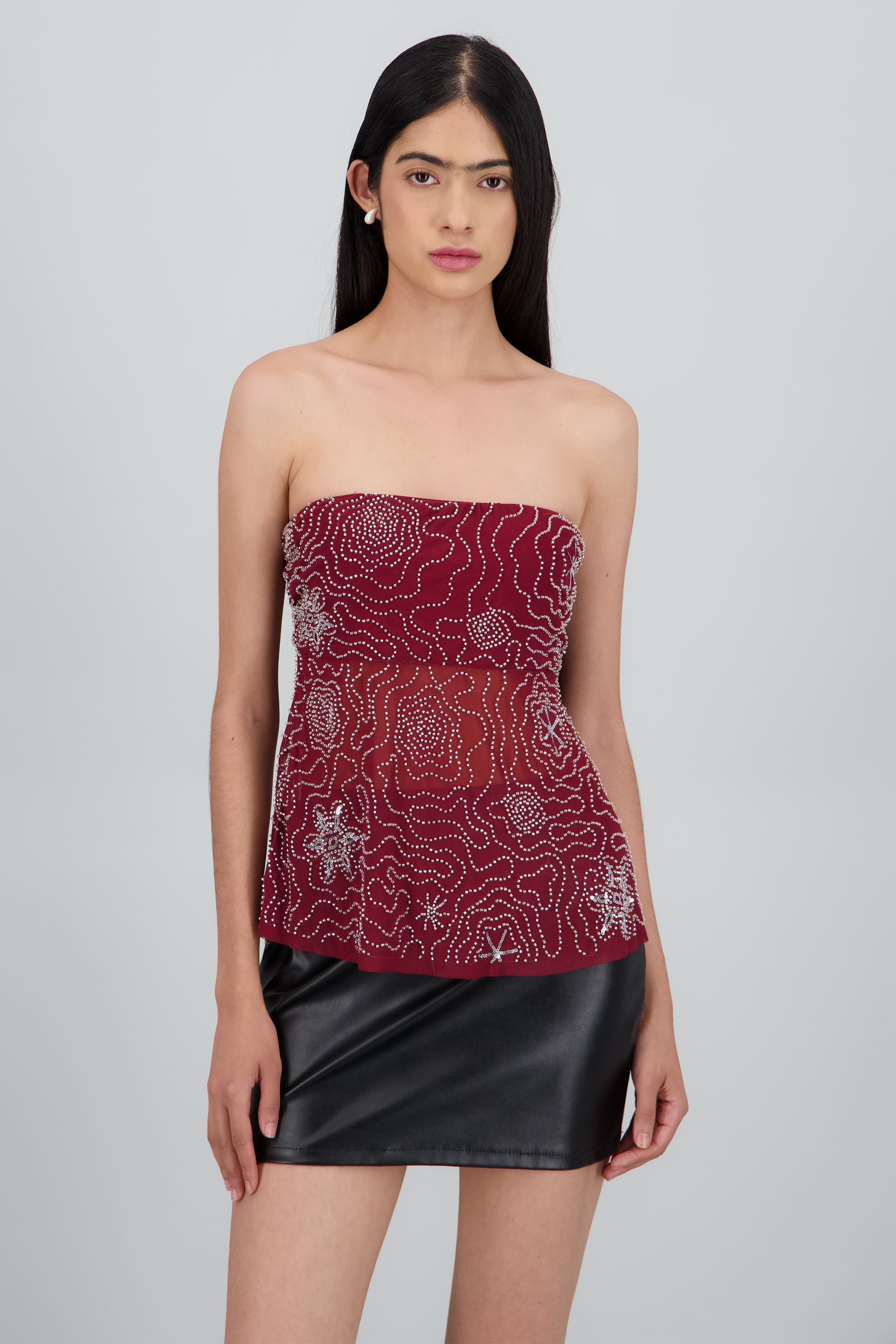 Top detalle brillos con transparencia VINO