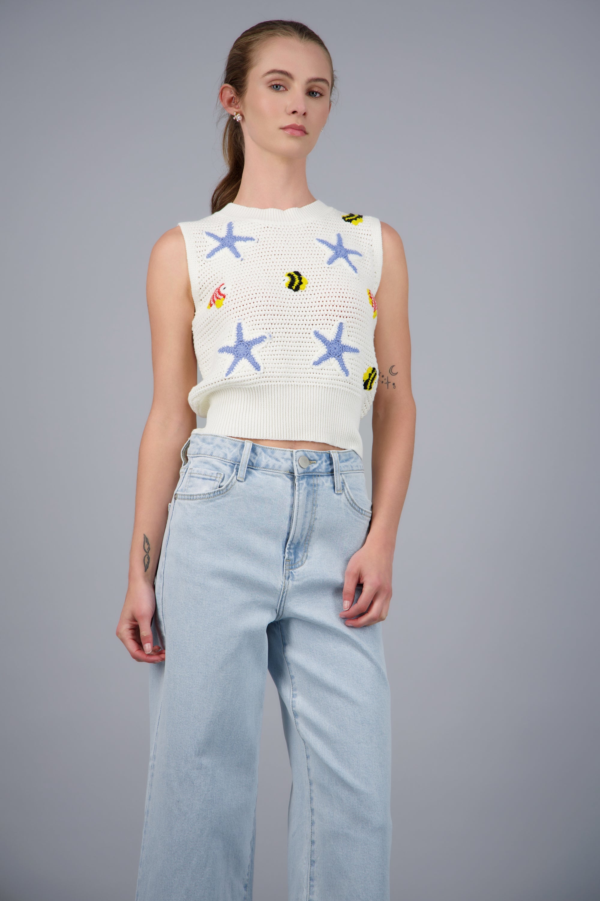 Chaleco tejido abierto con bordado estrella de mar HUESO COMBO