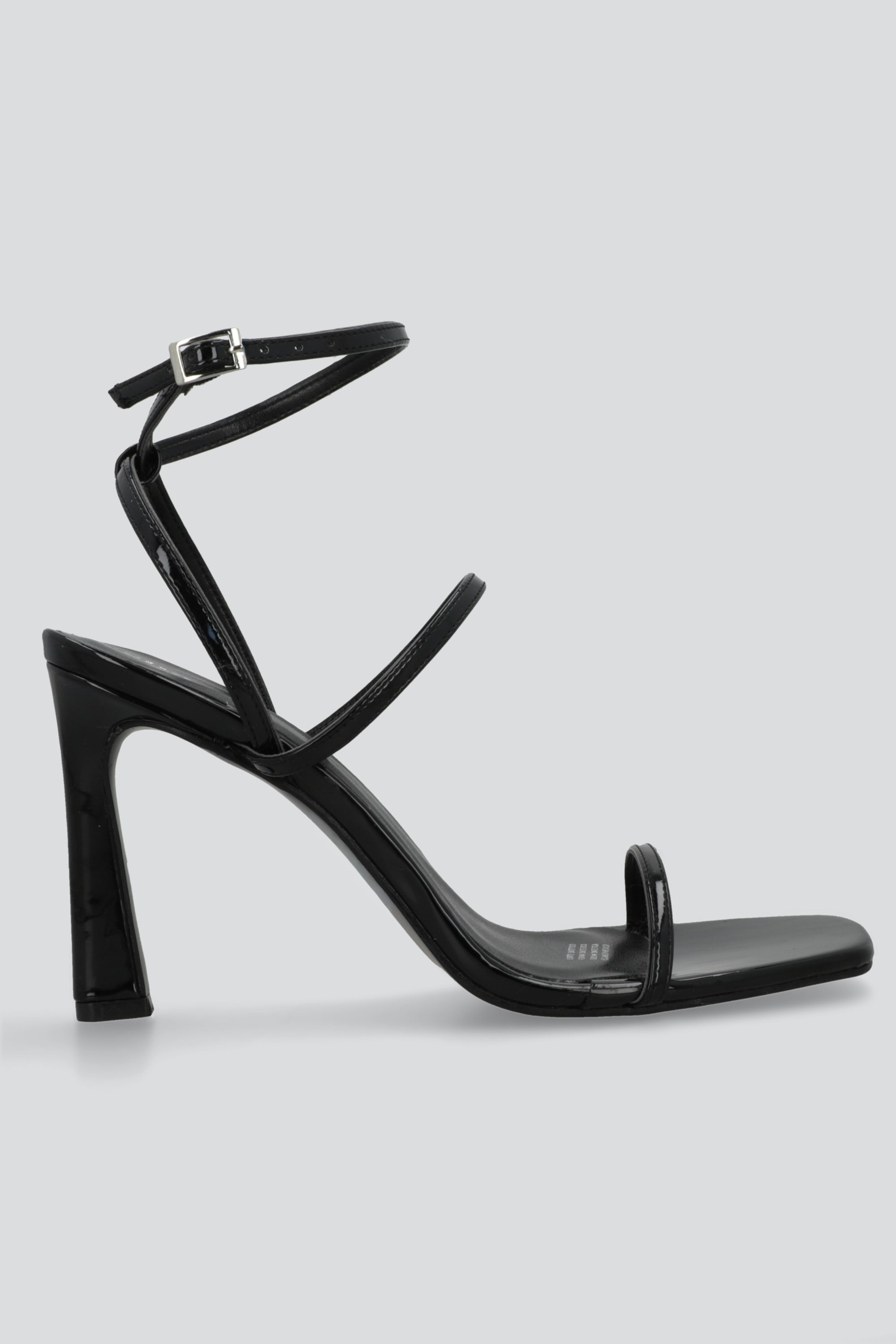 Tacon puntal tiras delgadas charol NEGRO