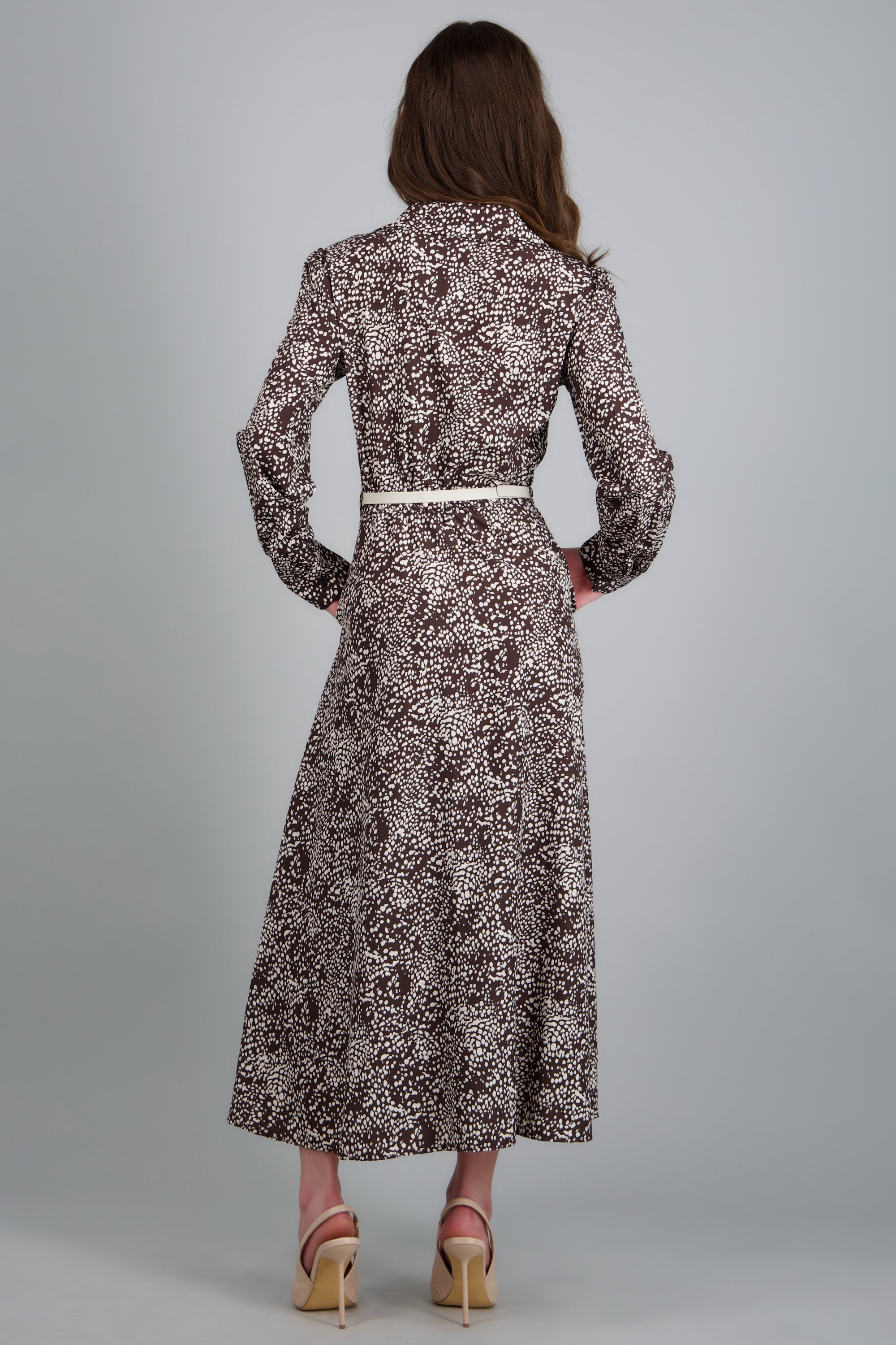 Vestido maxi manga larga estampado con cinto CHOCOLATE