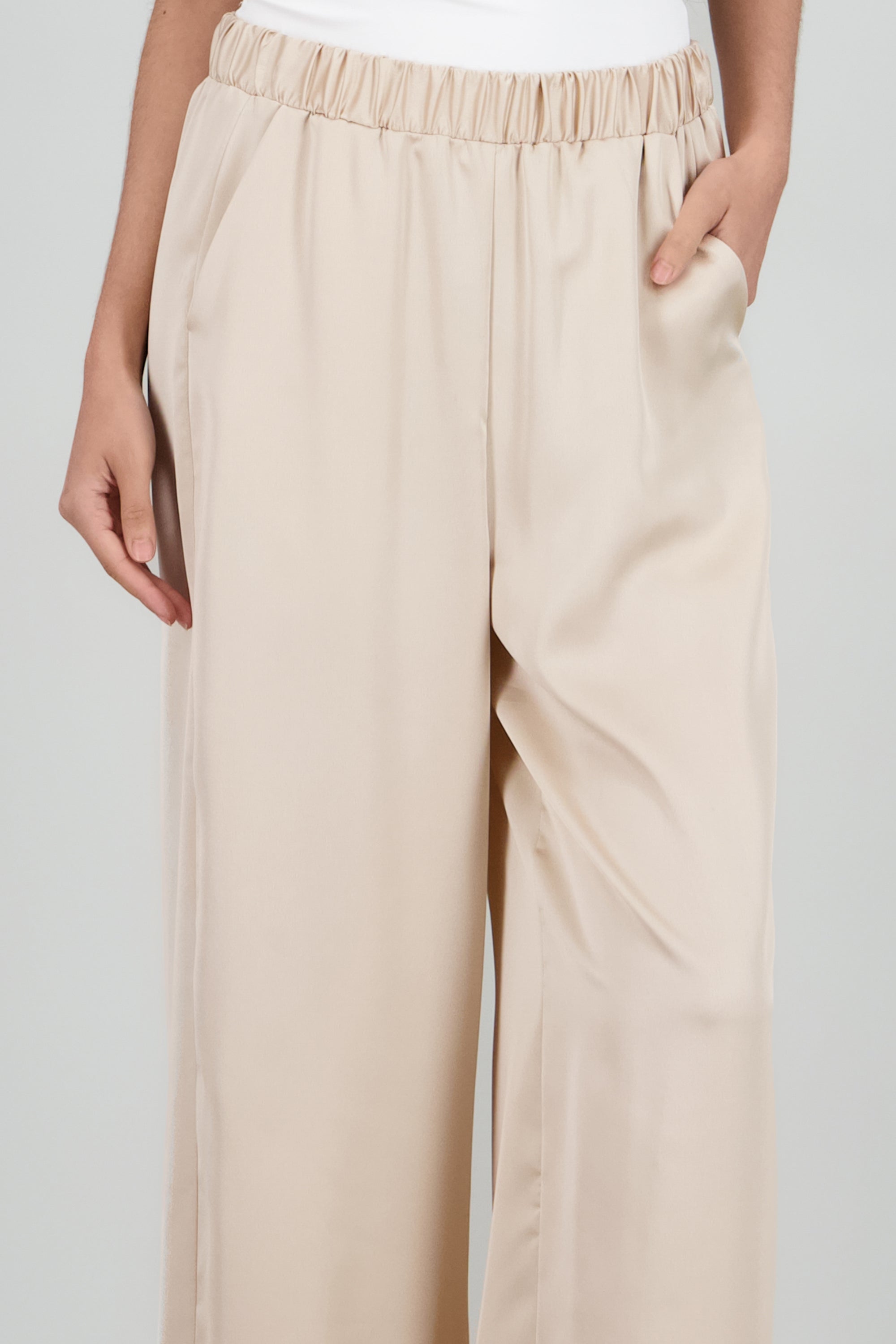 Pantalon satinado pretina resorte NUDE