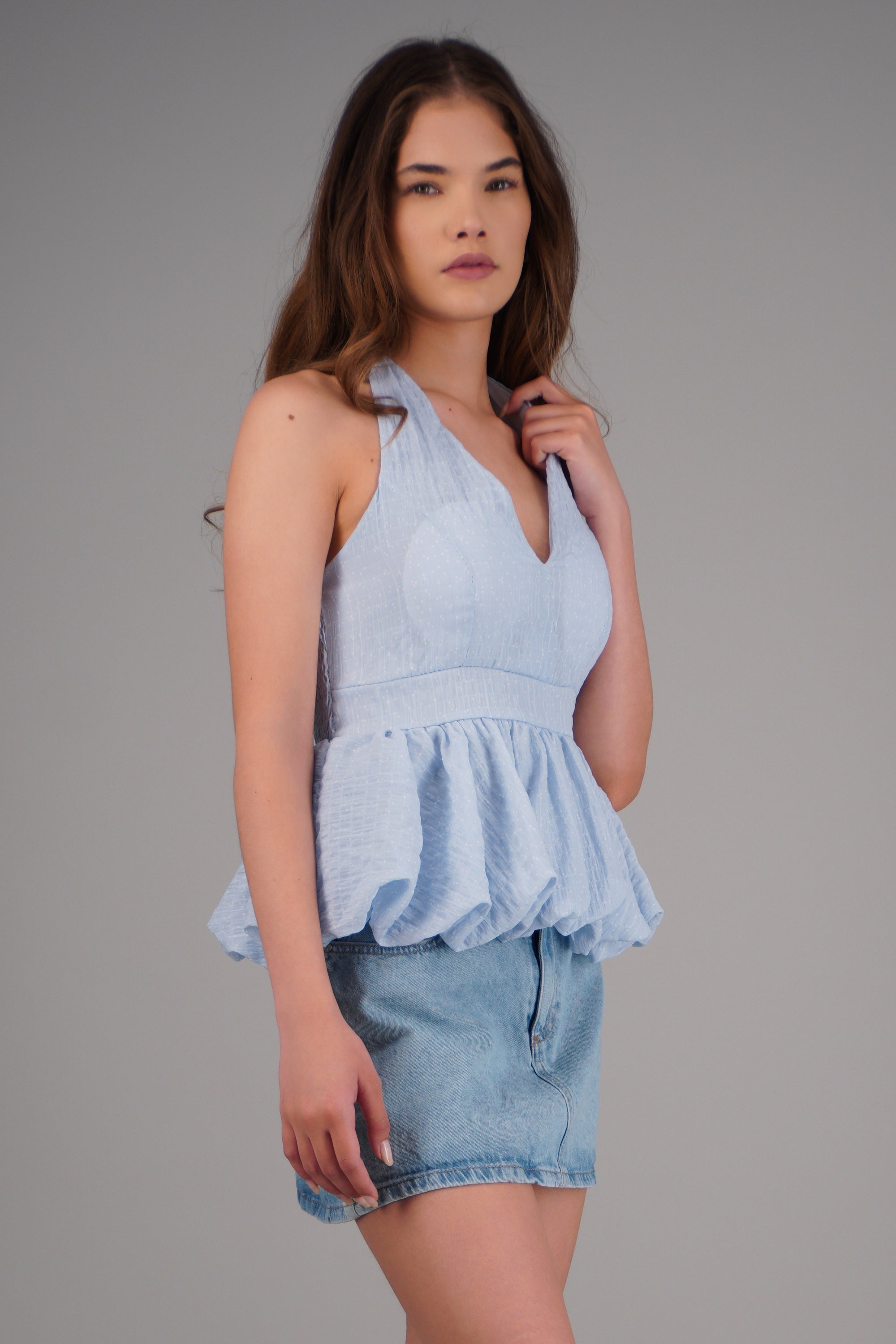 Top halter peplum moteado AZUL PASTEL