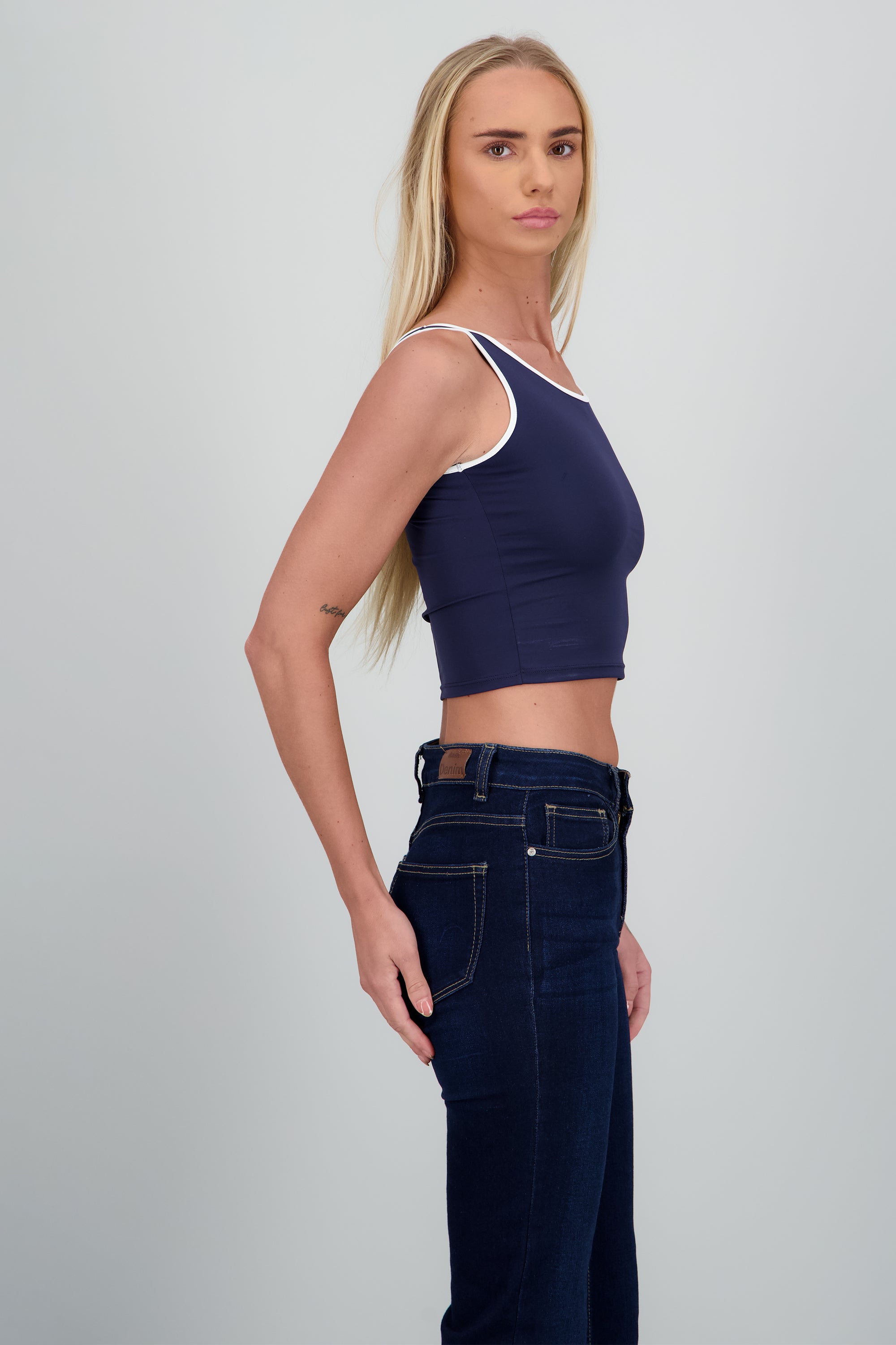 Top con contraste tirante ancho MARINO COMBO