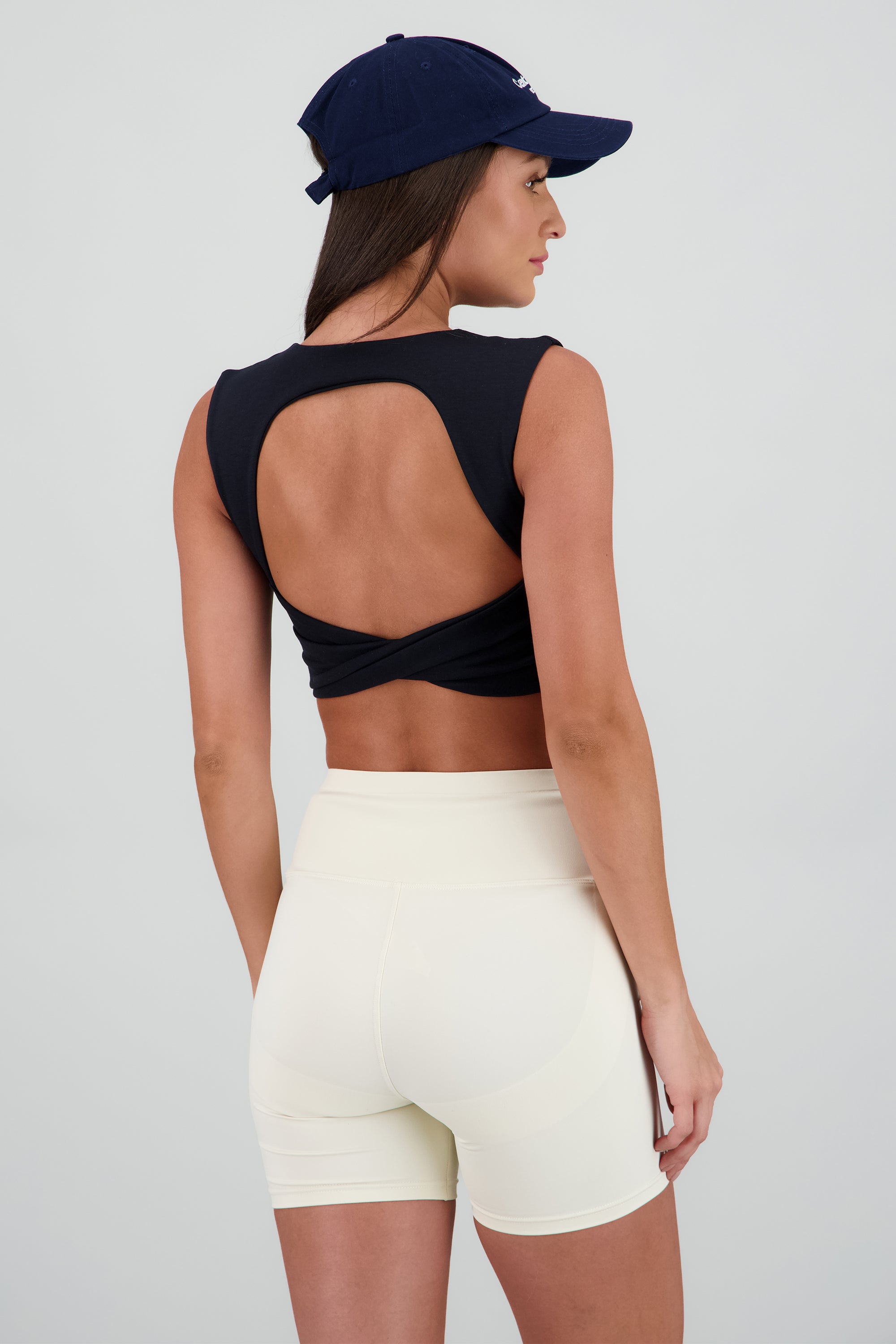 Top deportivo espalda abierta MARINO