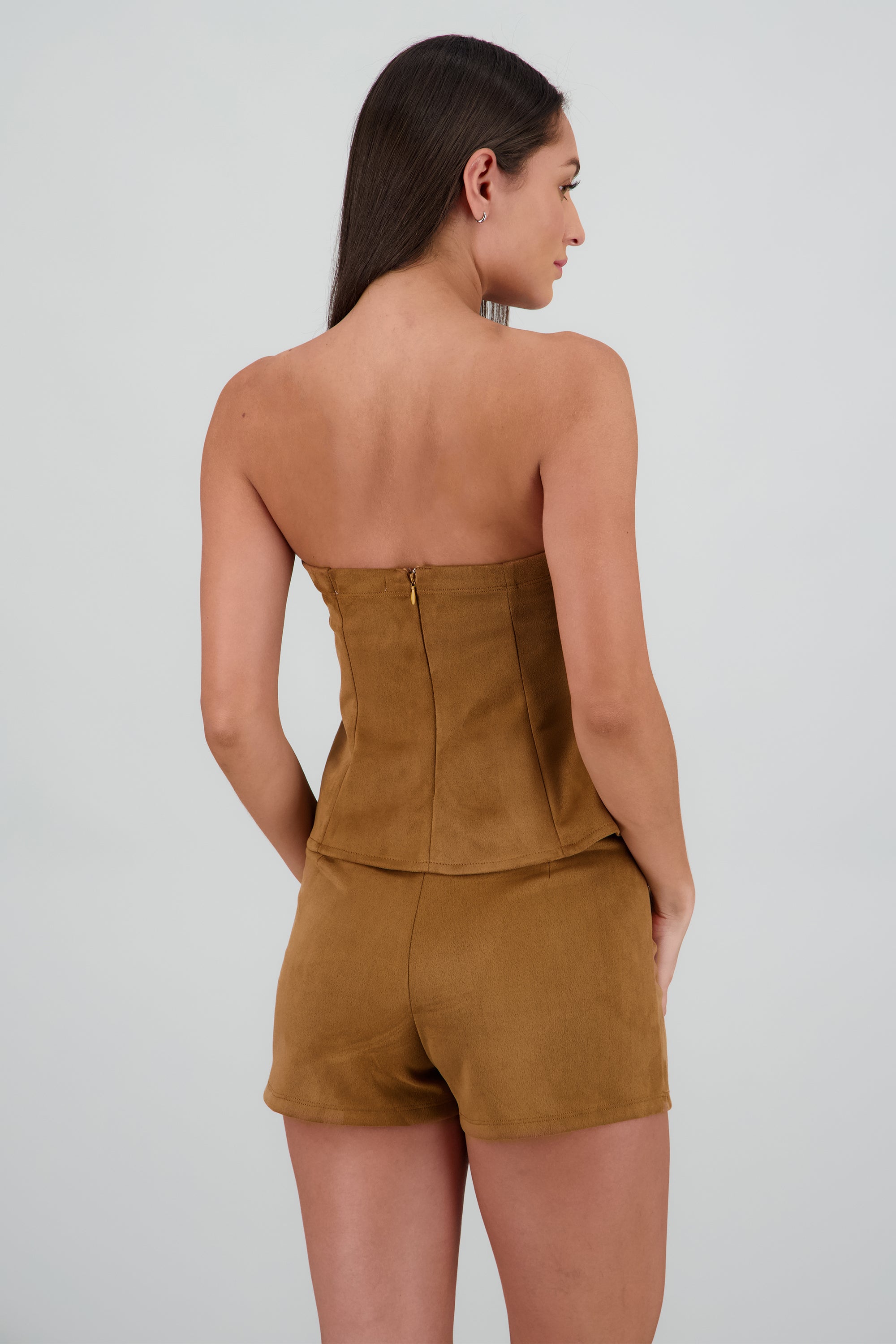 Top strapples detalle pinzas suede CAFE