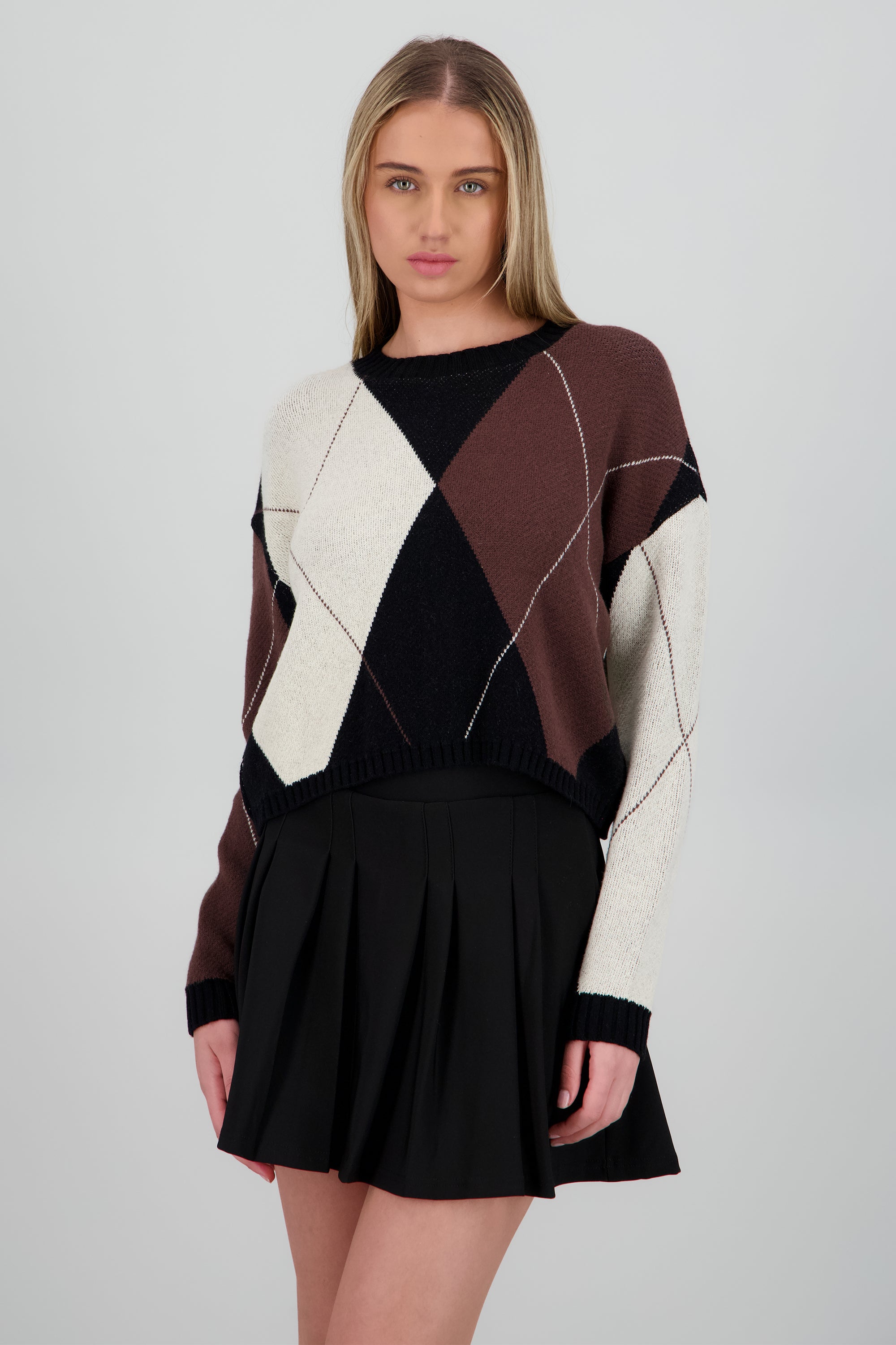 Sueter crop rombos CAFE COMBO