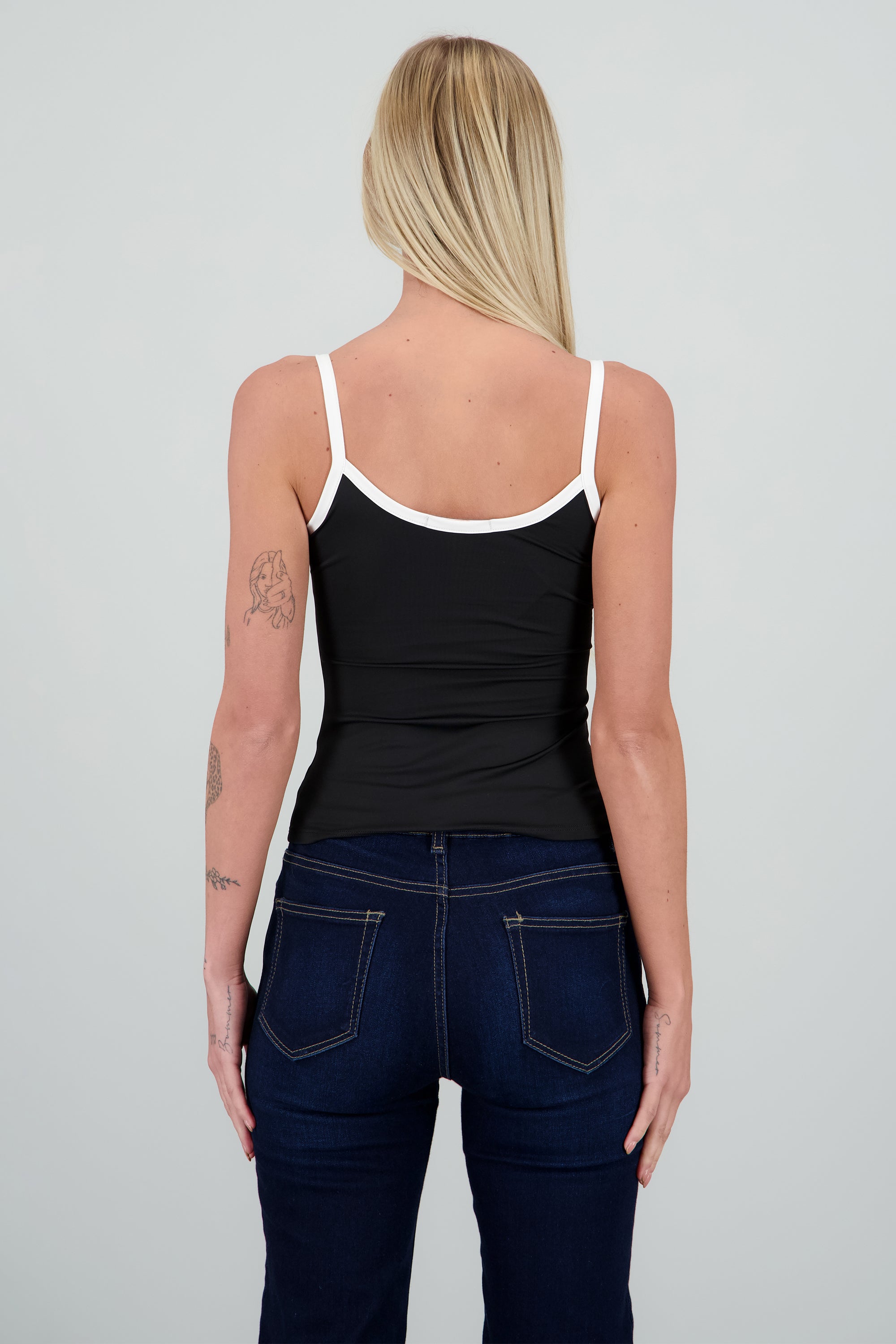 Top tirantes con contraste NEGRO COMBO