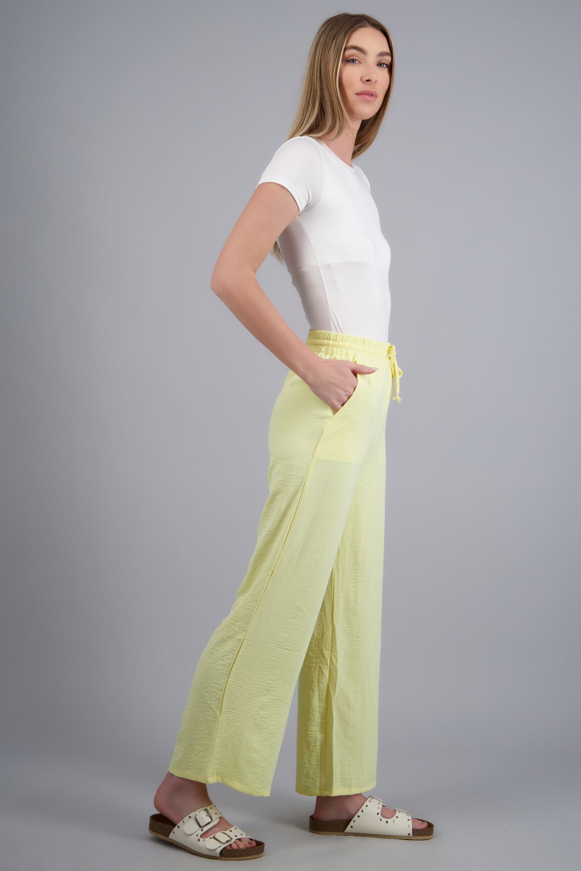 Pantalones lisos con jareta CREMA