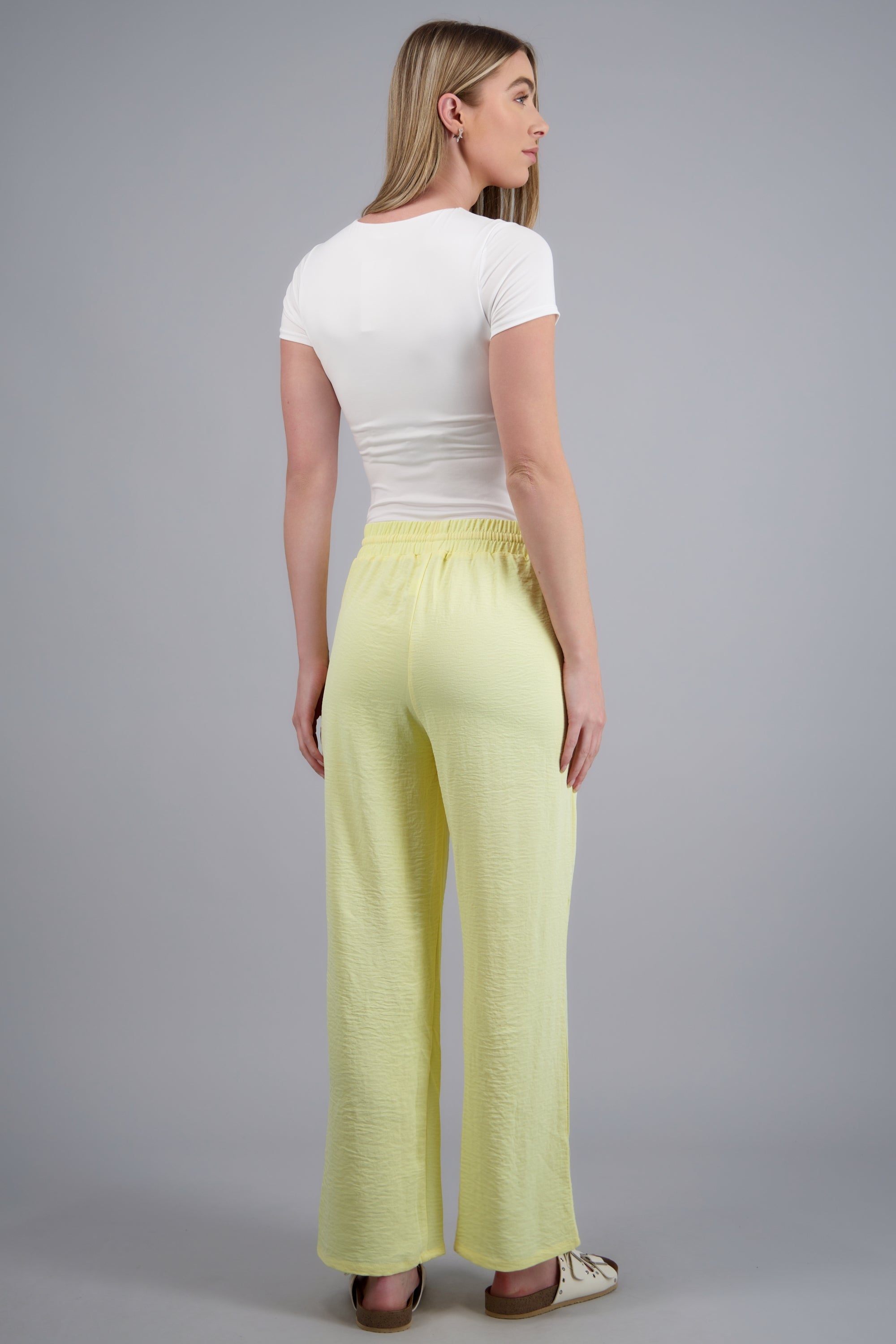 Pantalones lisos con jareta CREMA