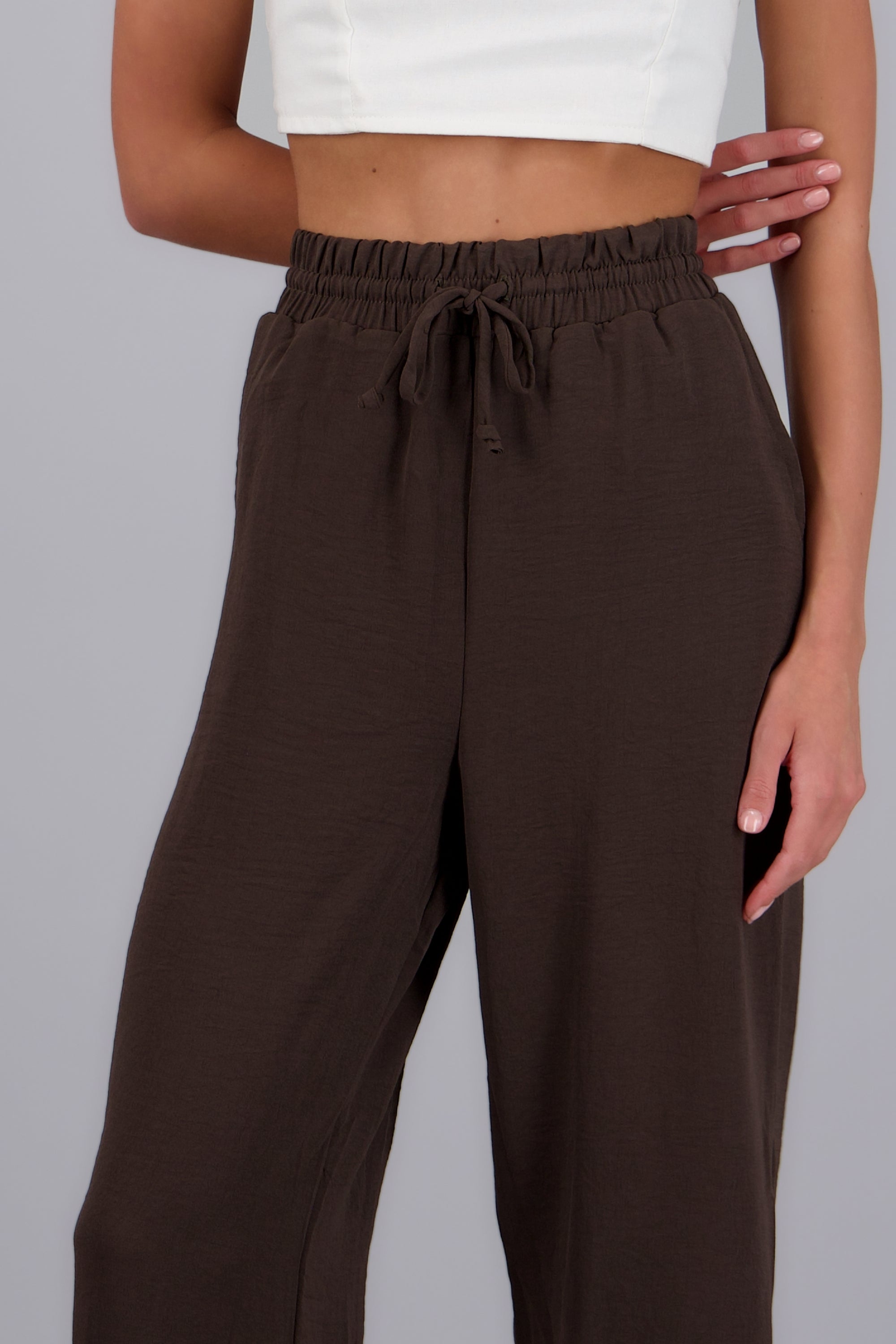 Pantalones lisos con jareta CHOCOLATE