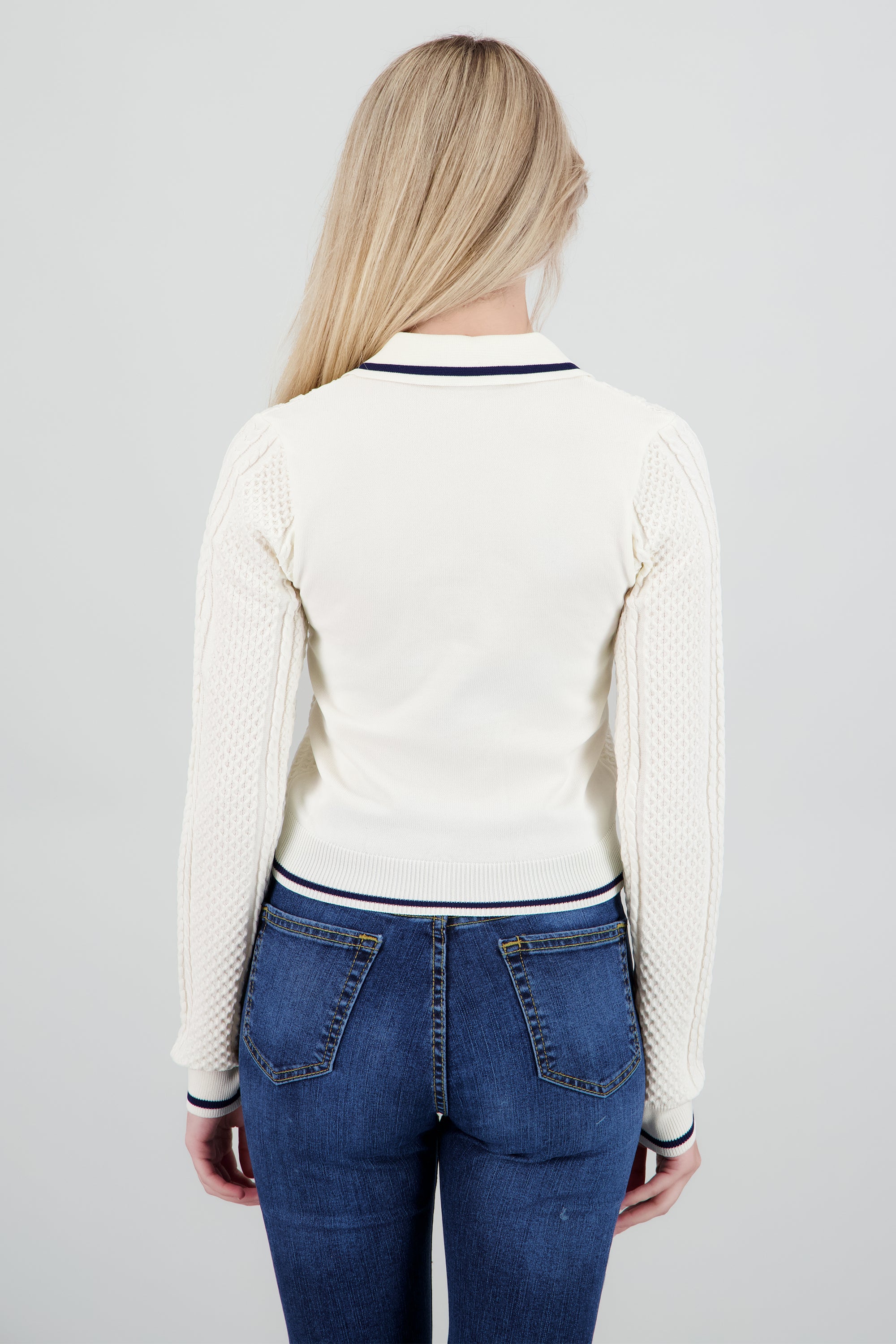 Chamarra tejida linea contrastes CREMA