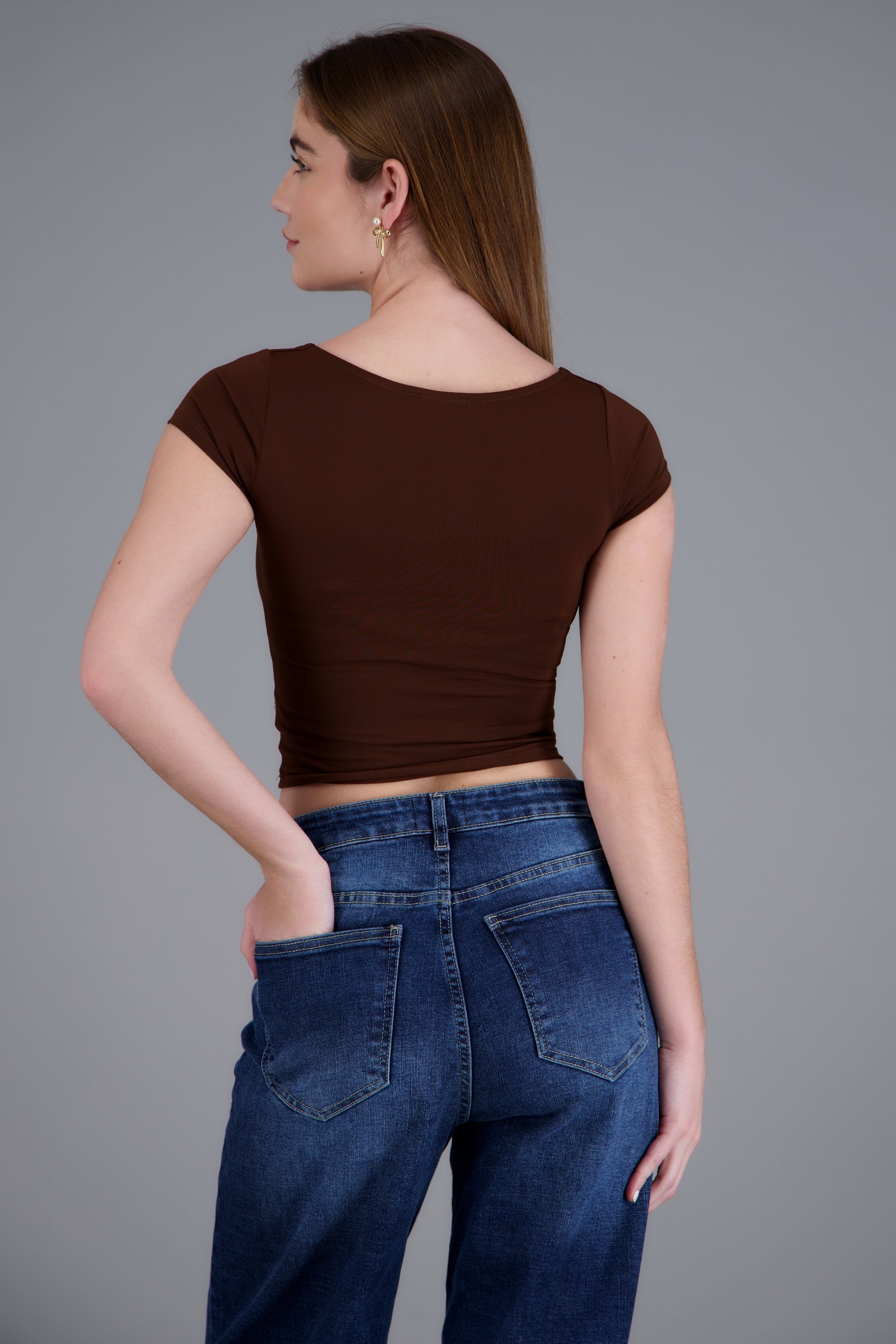 Top basico escote cuadrado CHOCOLATE