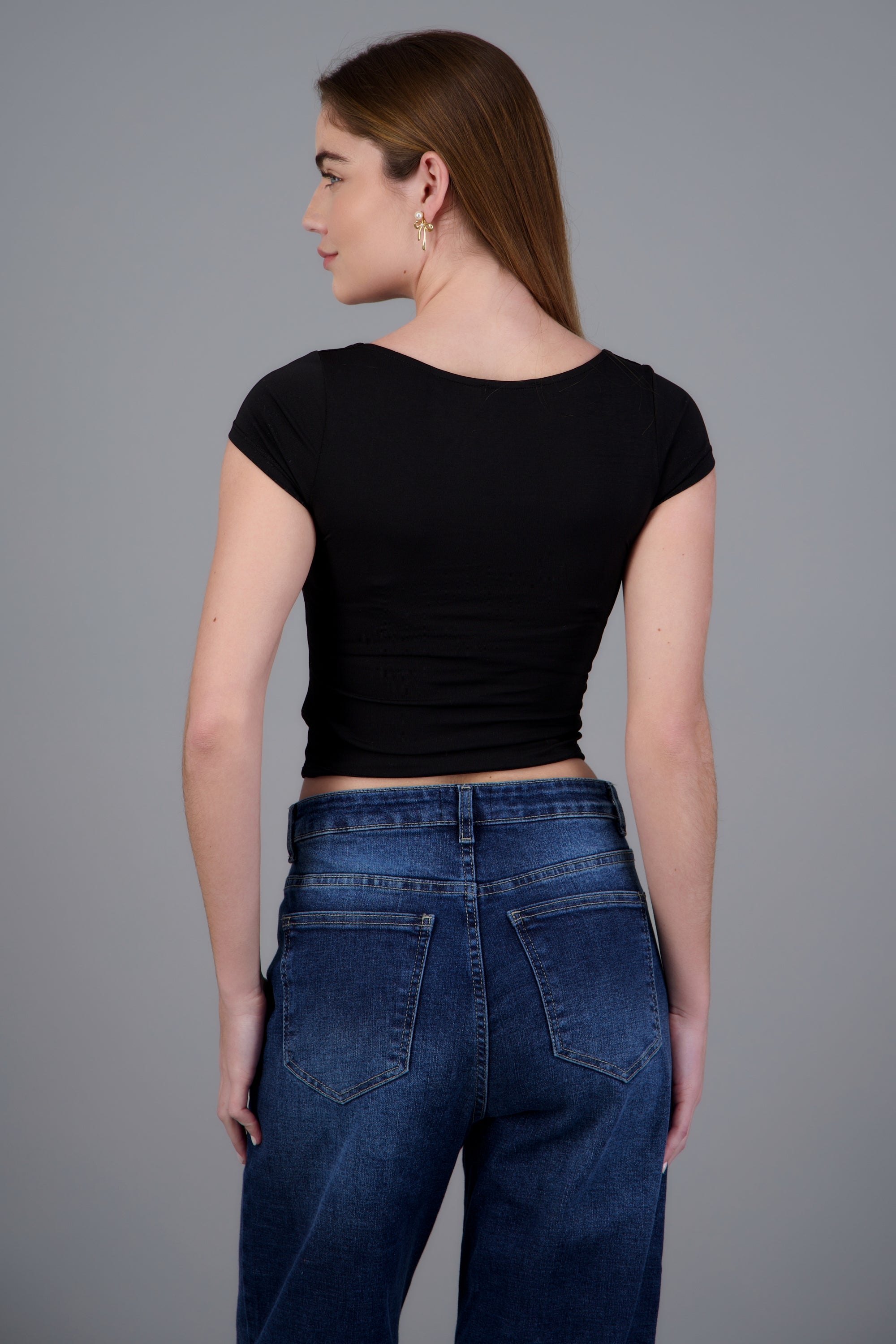 Top basico escote cuadrado NEGRO