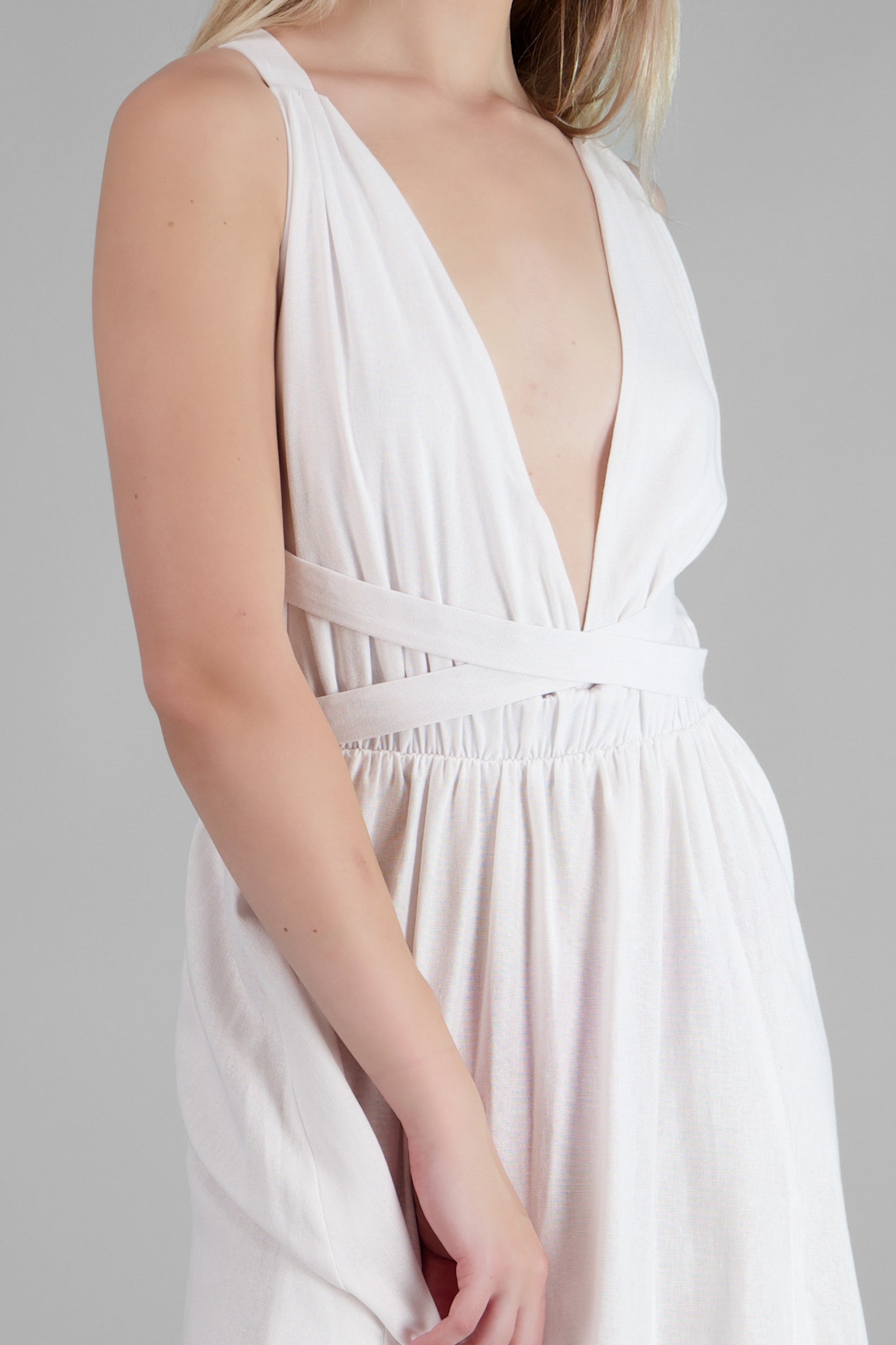 Vestido ligero maxi cruzado HUESO