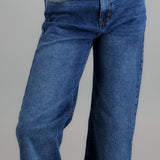 MEDIUM WASH